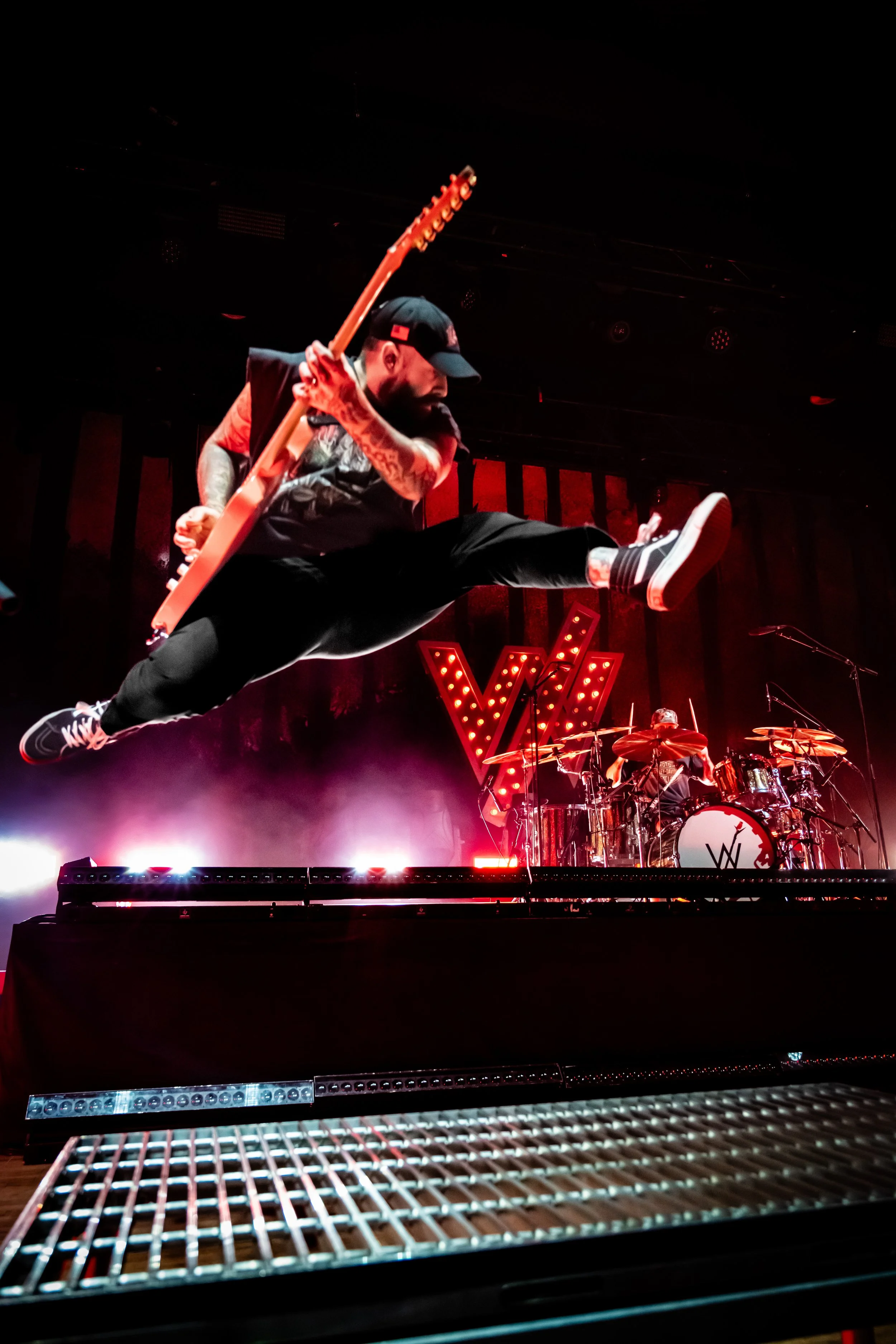 Sleeping With Sirens_1791_24-70.jpg