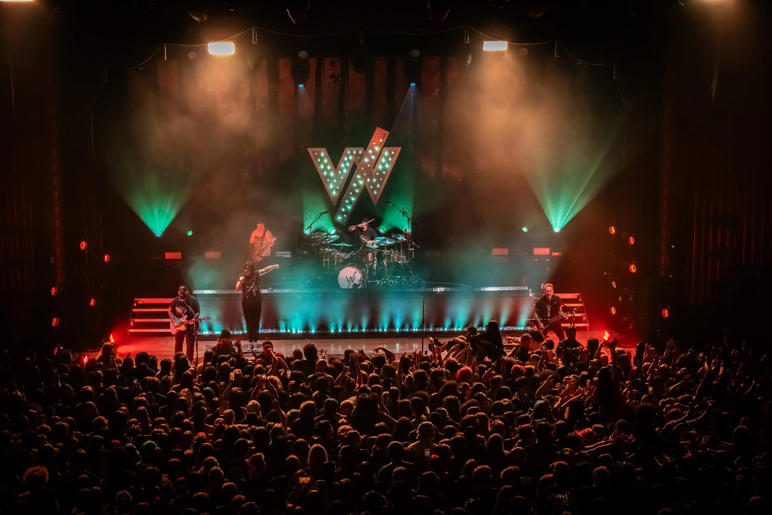 Sleeping With Sirens_2741_24-70.jpg