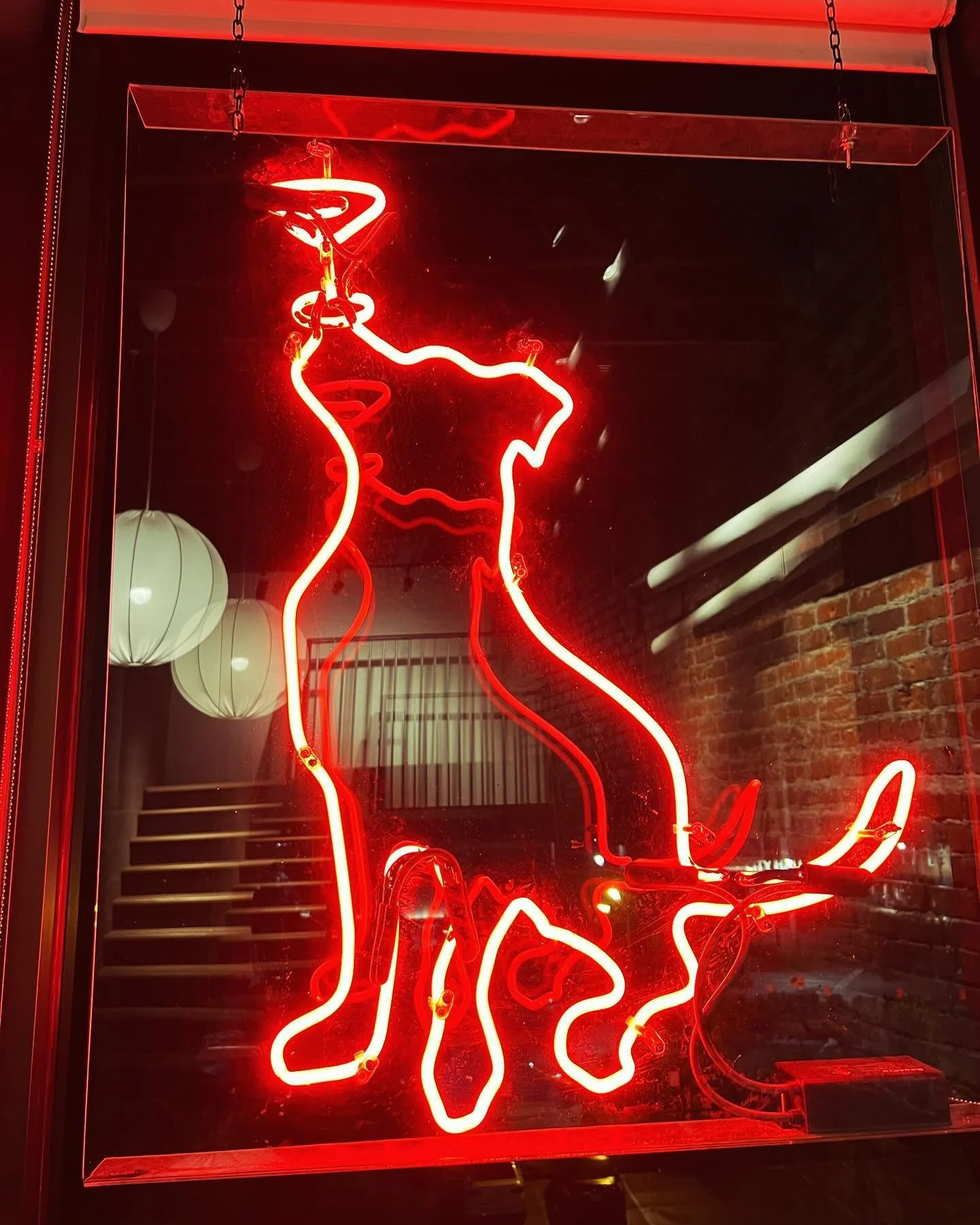 @velvethippodurham 🐶🍸