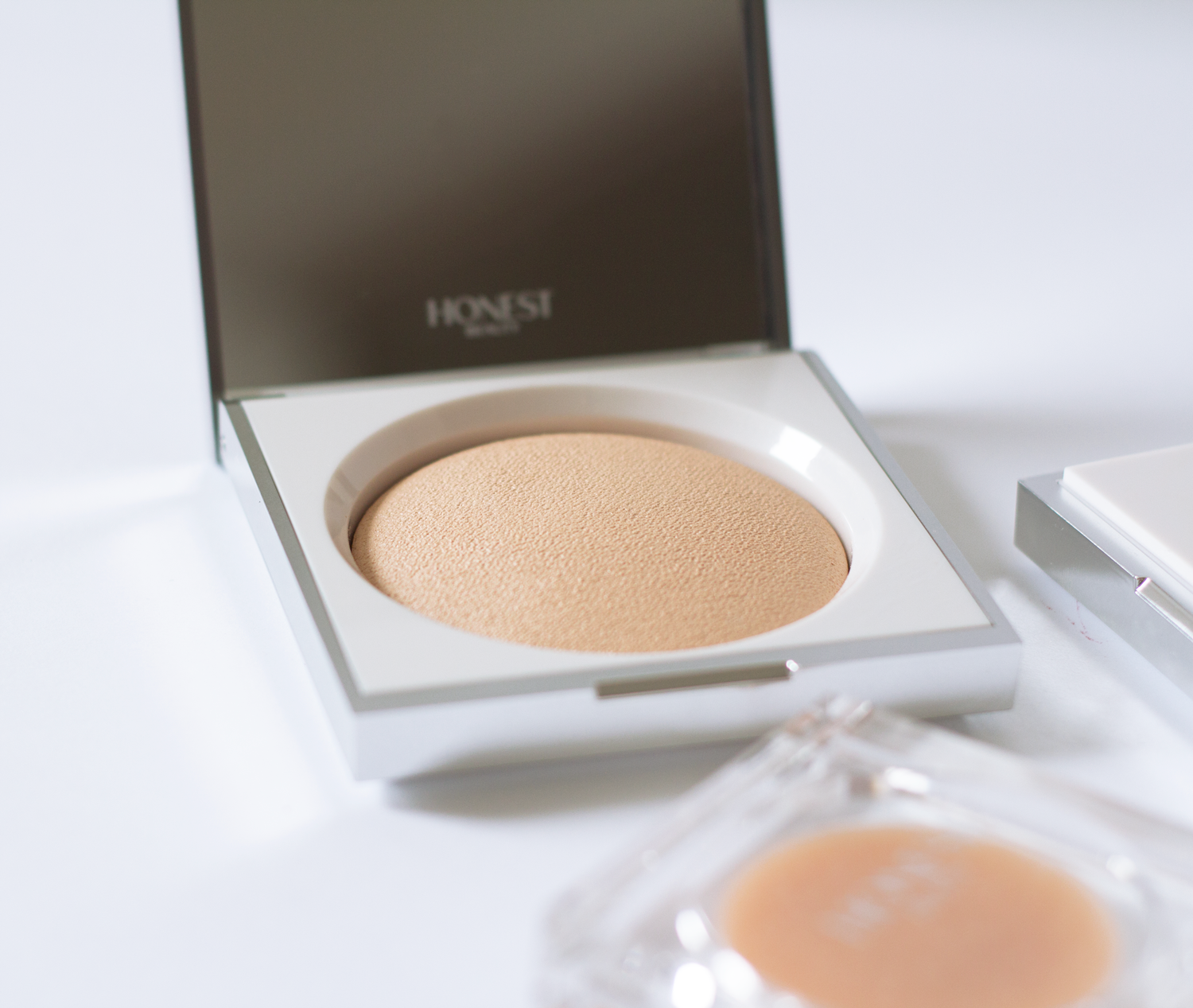  Luminizing Powder in 'Midnight Reflection' 