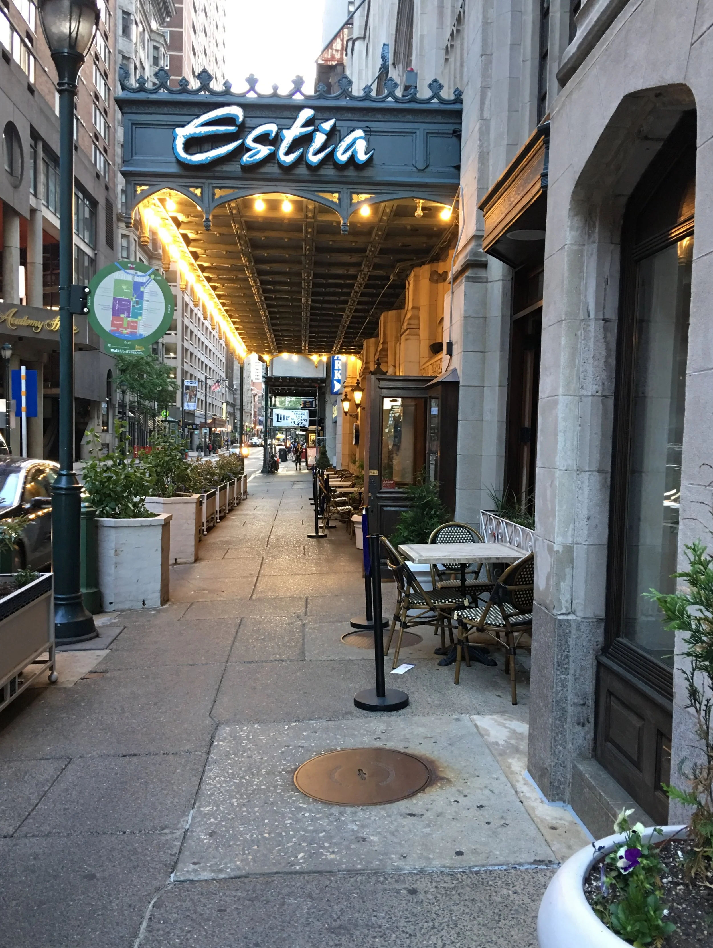 Happy Hour at Estia