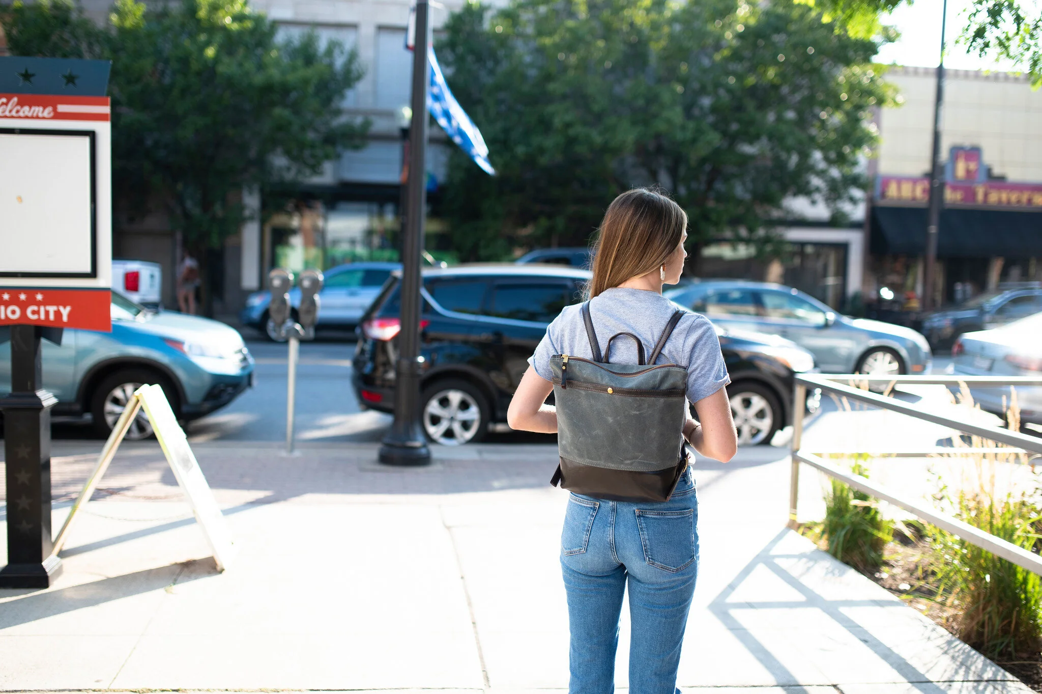 399DDEAE-13E4-4FE1-983E-0ED366968B6C