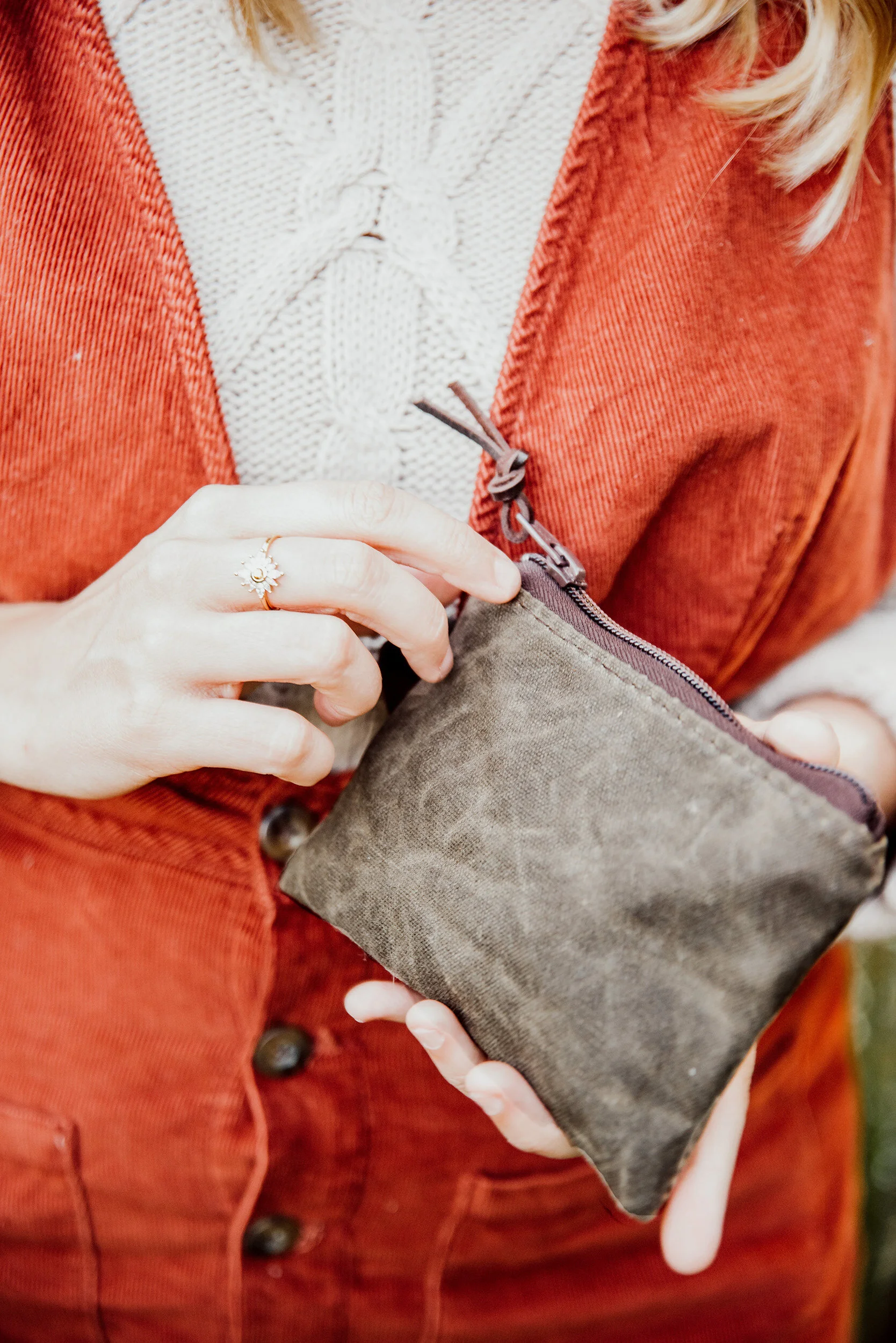 98DB2E18-EE42-4745-A8D3-72AF4D415A07