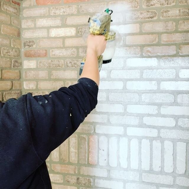 ALOT going on with the crews these days! So much so it&rsquo;s hard to keep up with the shout outs. Thought you would enjoy the spraying of this brick at our Lake Rosseau project. @propellerfinehomes @benjaminmoore @gracopaintsprayers #bestcrew #pain