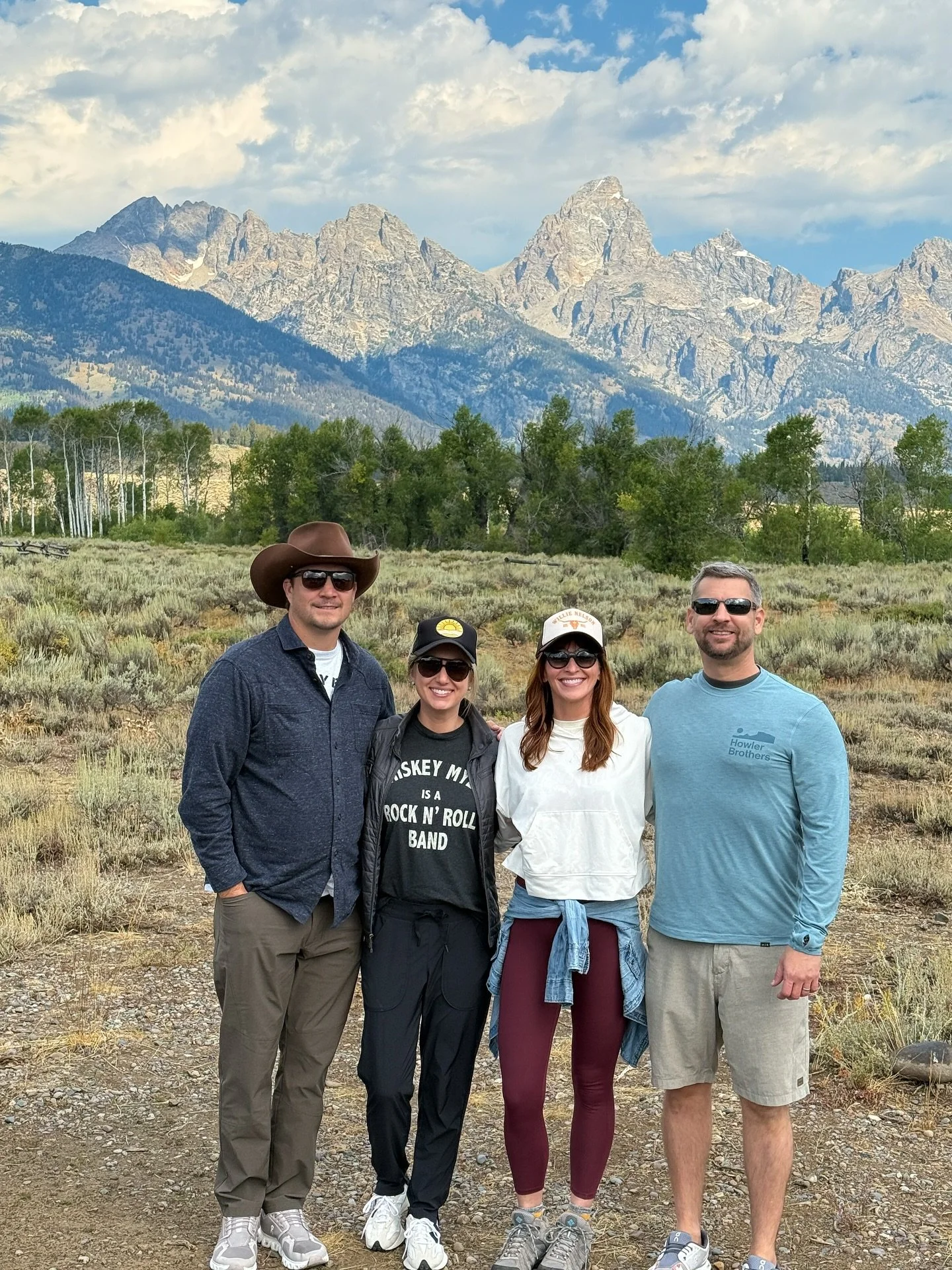 Photo dump from roaming the Wilds of Wyoming!⛰️🤠🦬 #takemeback #wildwyoming #grandtetonnps #yellowstonenationalpark #wildwest #jacksonwyoming