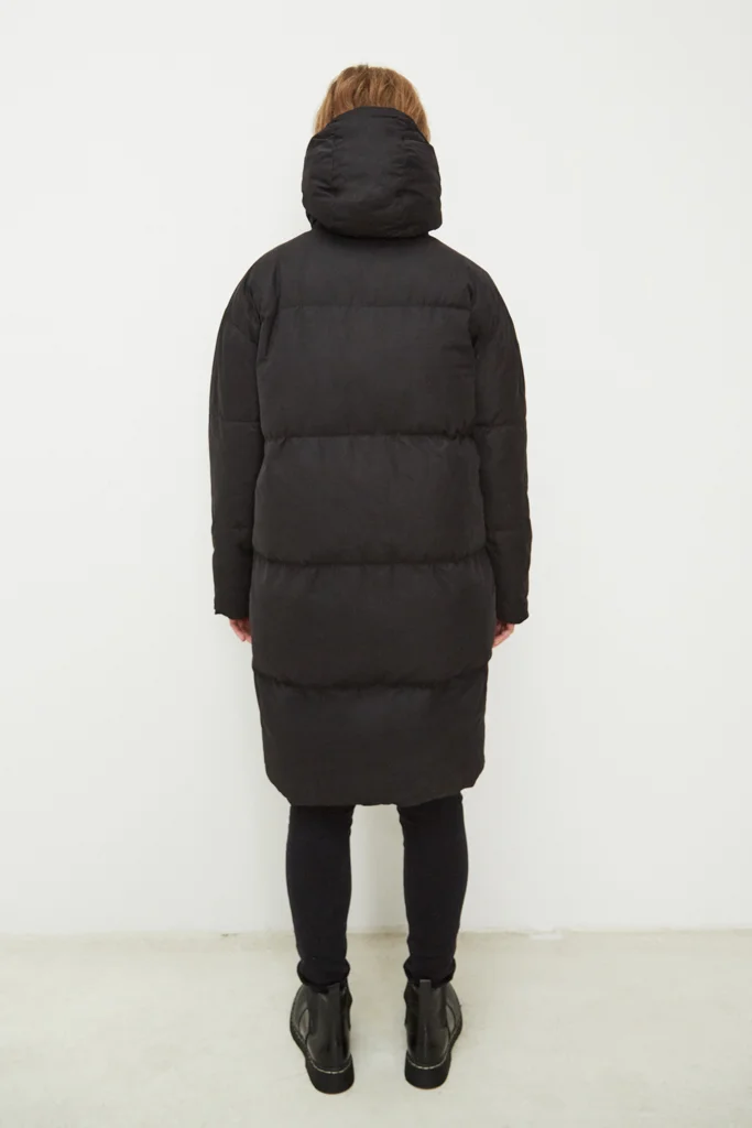Elphin-downcoat-black-embassy-of-bricks-and-logs-eco-fair-vegan-4.jpg