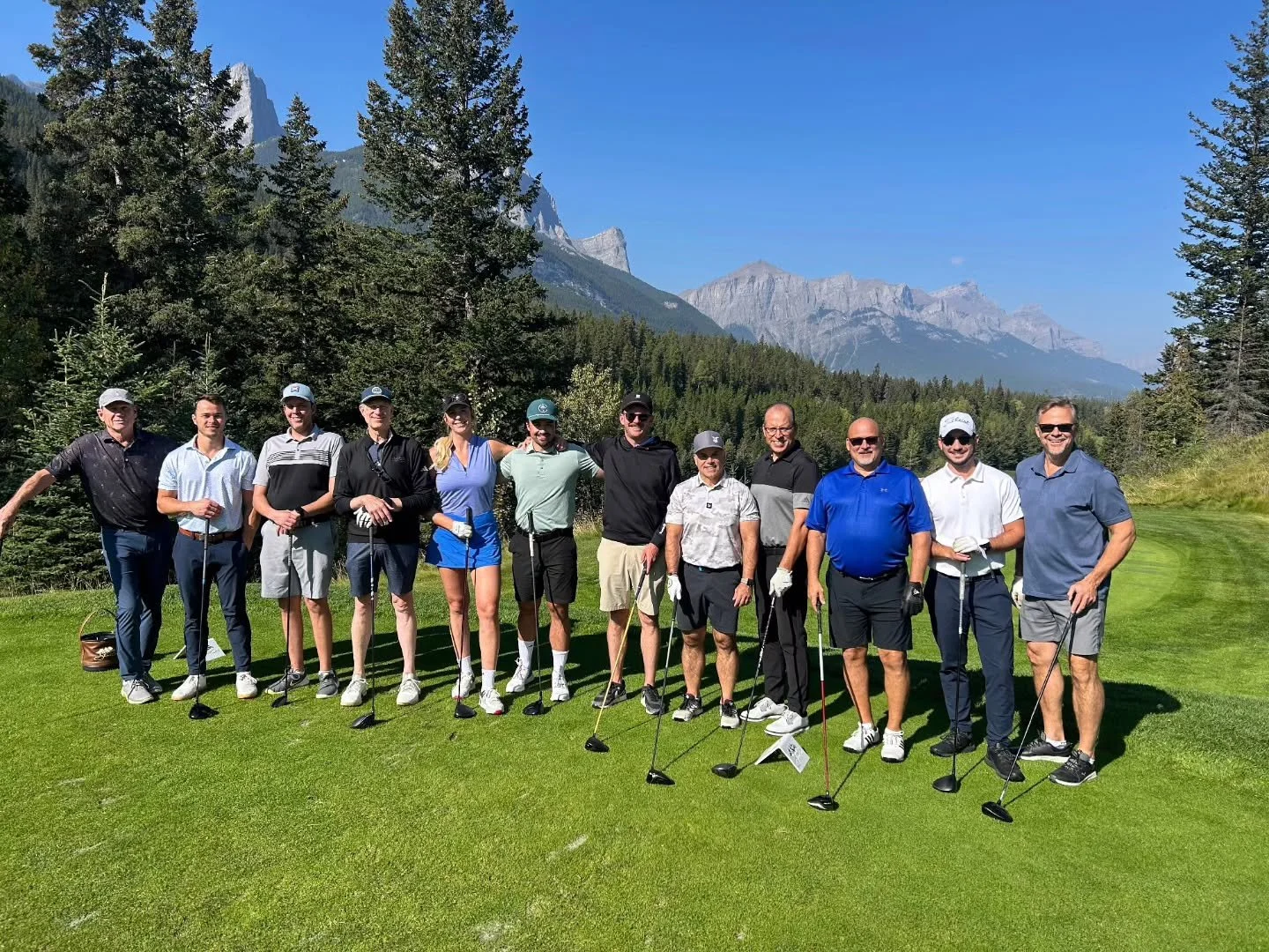 Huge thank you to @arco_murray - Josh Simpson, Garry Weiss and Robert Perusco - for setting up a stunning Fall Ball Tournament at Stewart Creek in beautiful Canmore, #Alberta!! Great crew and great views all day long.