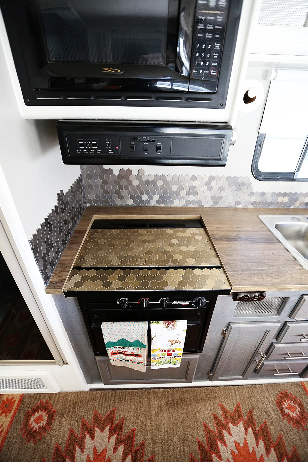Detail of kitchen counters and cooking stove