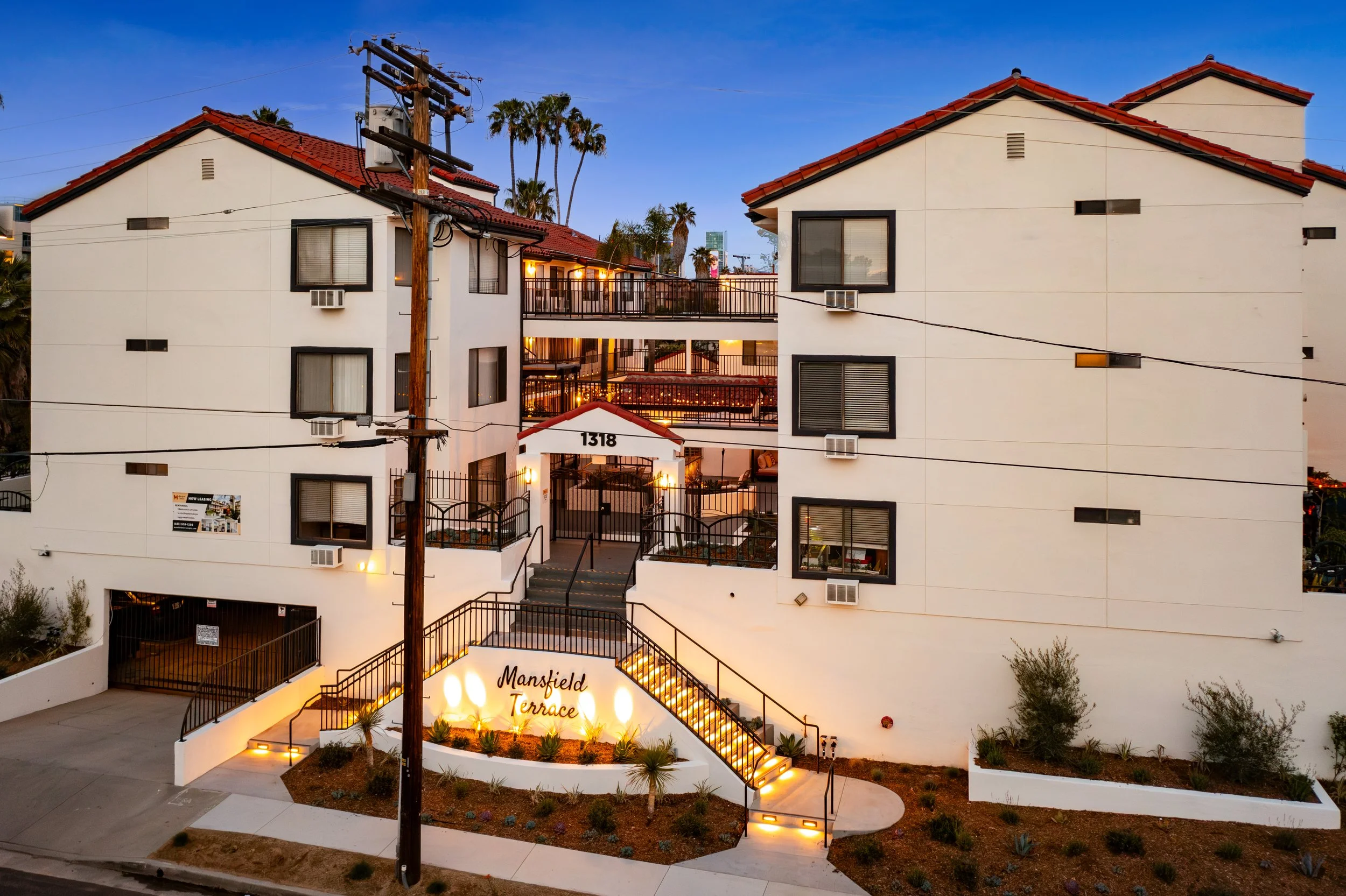 318MansfieldTwilight_008.jpg