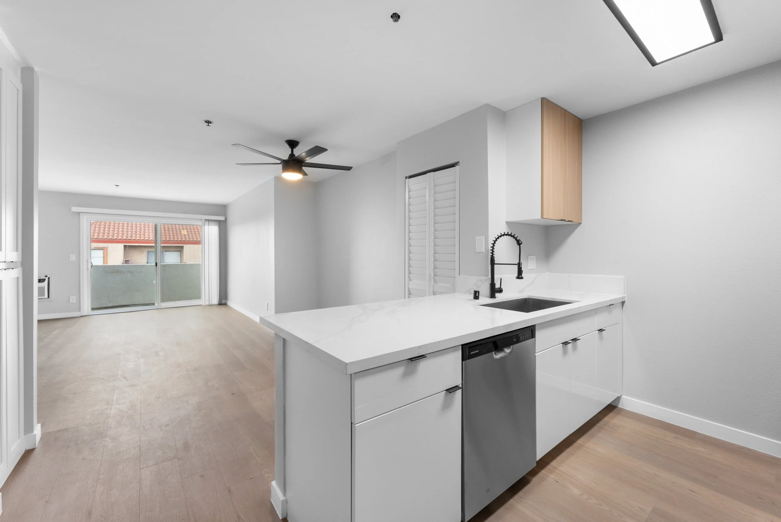 Venice Properties 2_03.jpg