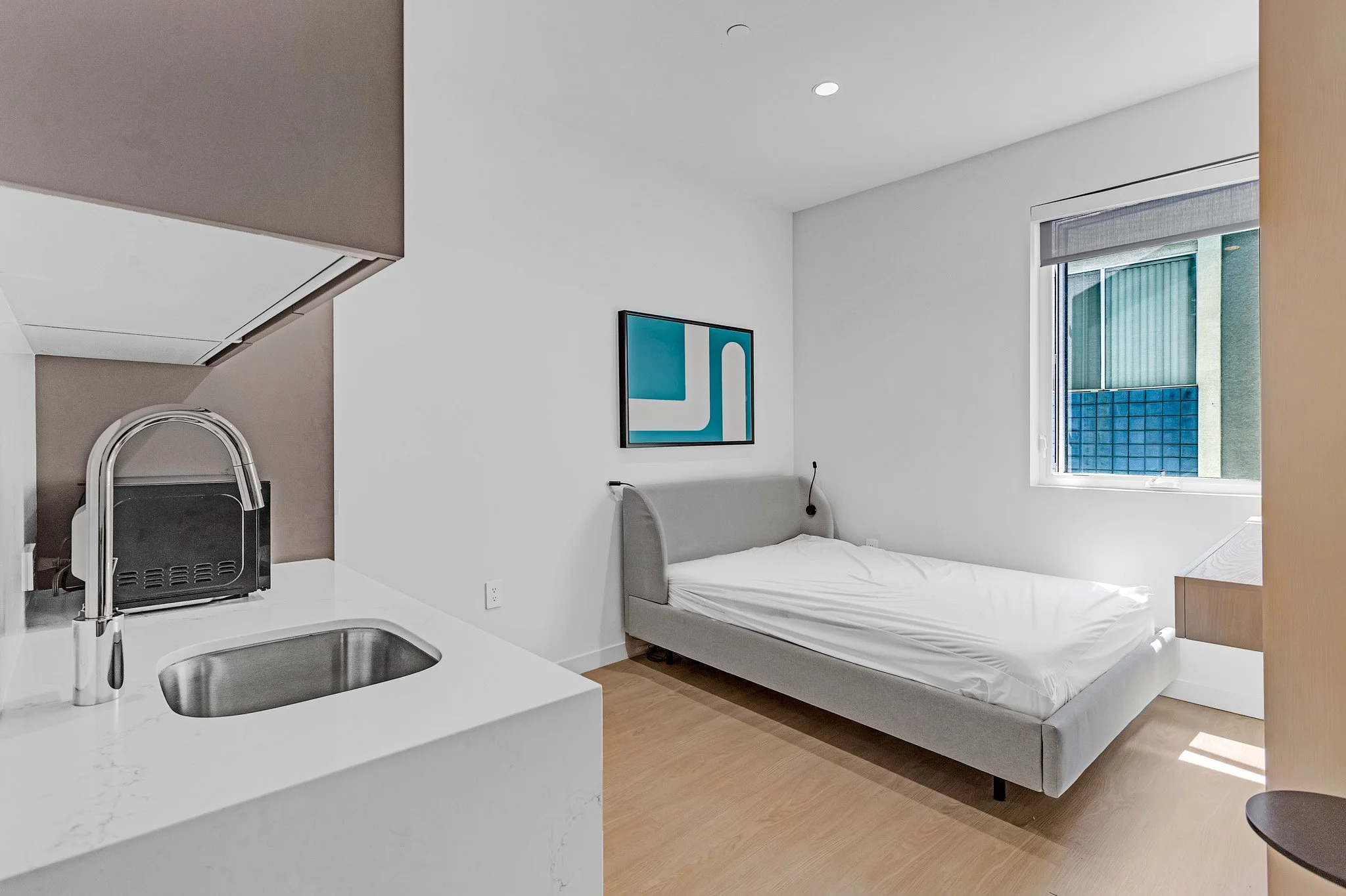 1775 Beloit Ave.-10.jpg