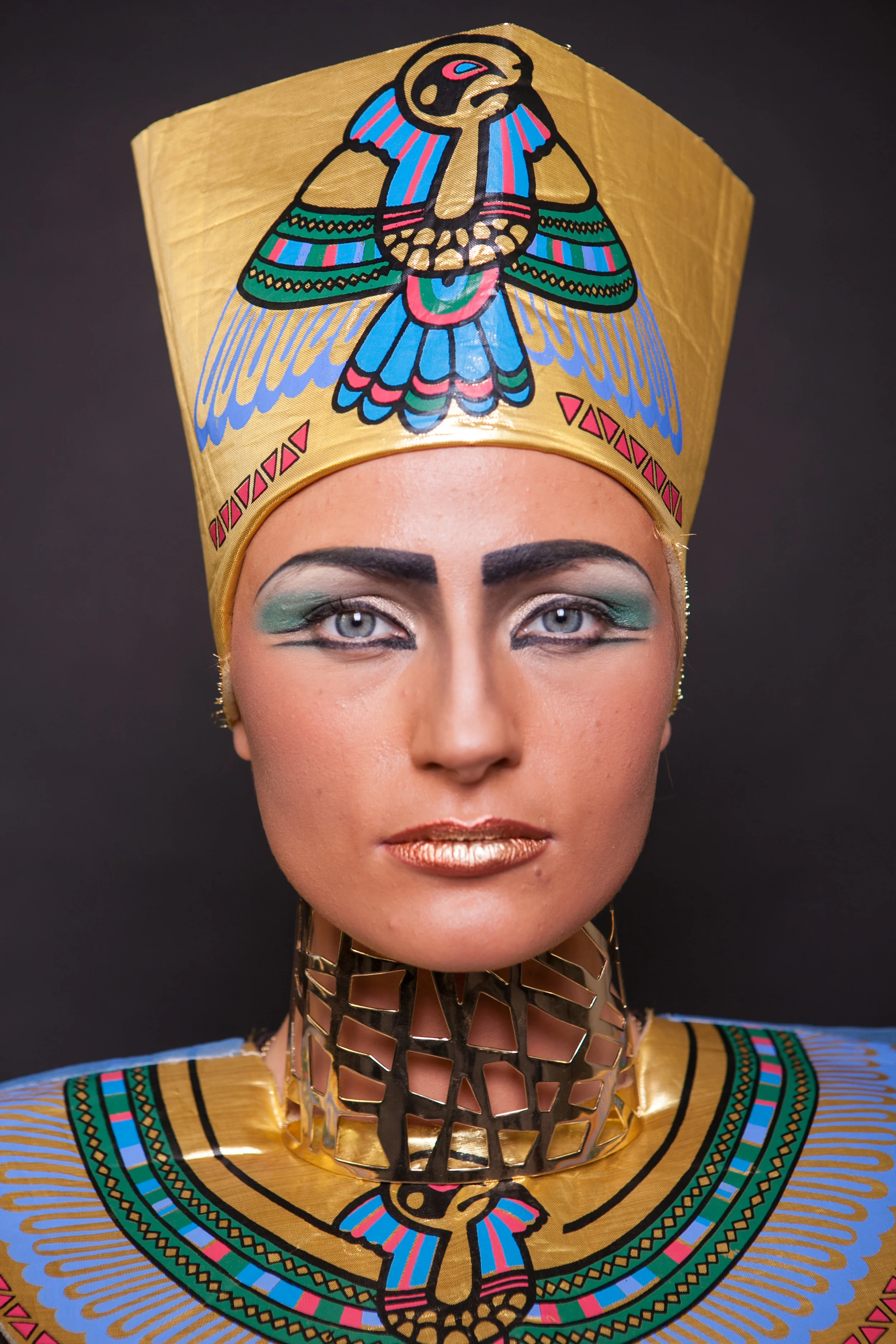 Nefertiti grimas
