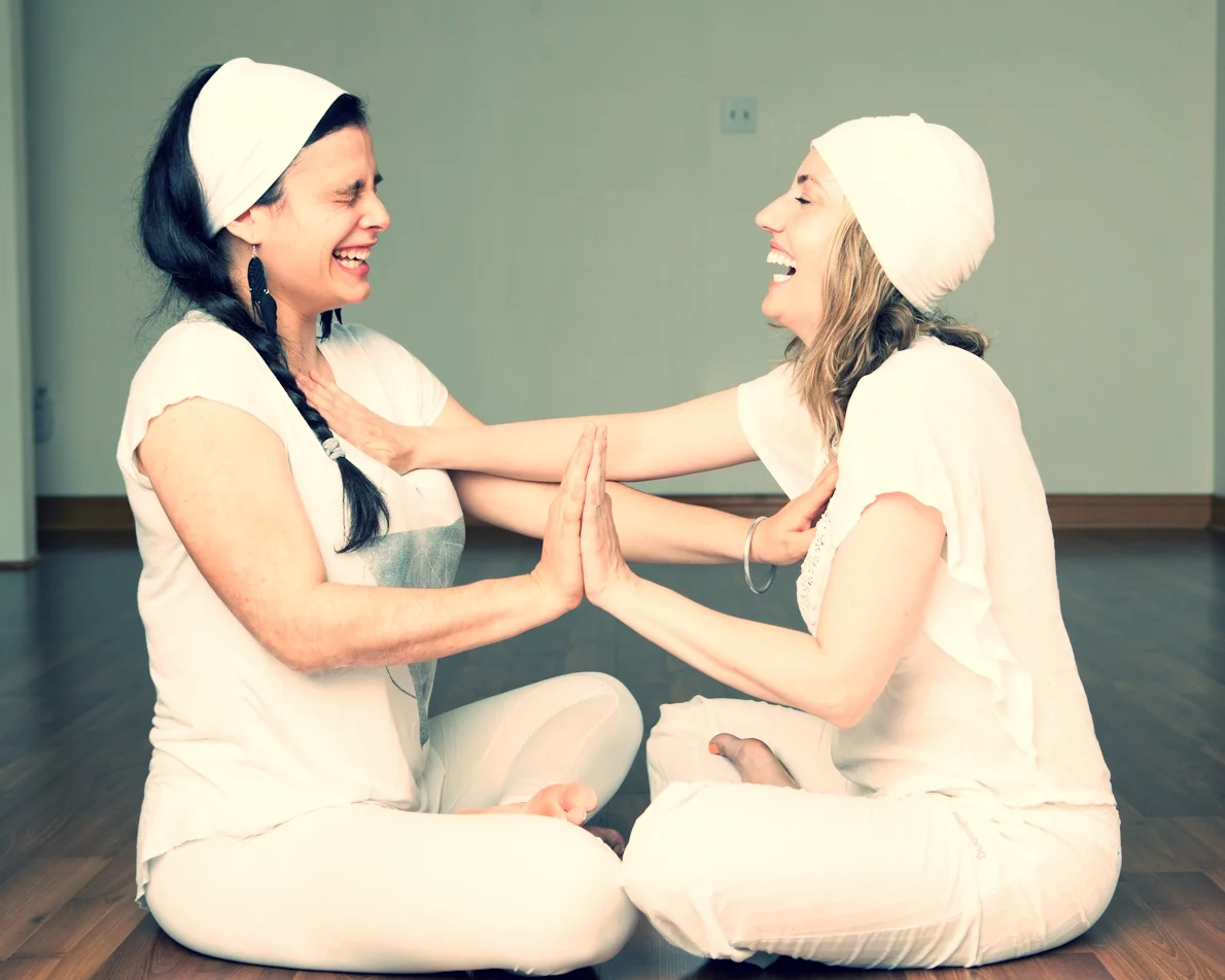 Fellow kundalini teacher, Eva Blumfield and I!