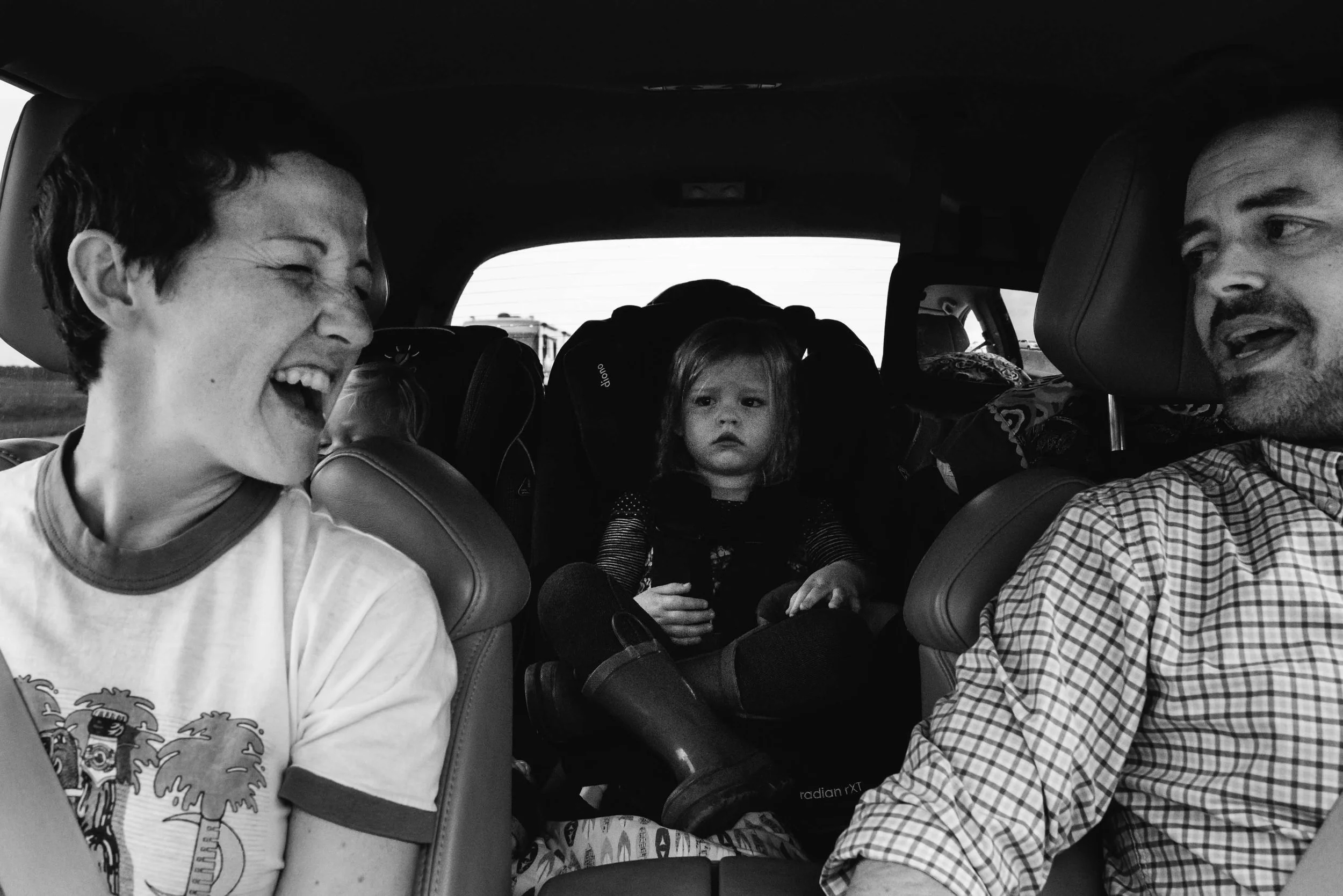 roadtrip-singing-austin-family-photojournalist-photographer.jpg