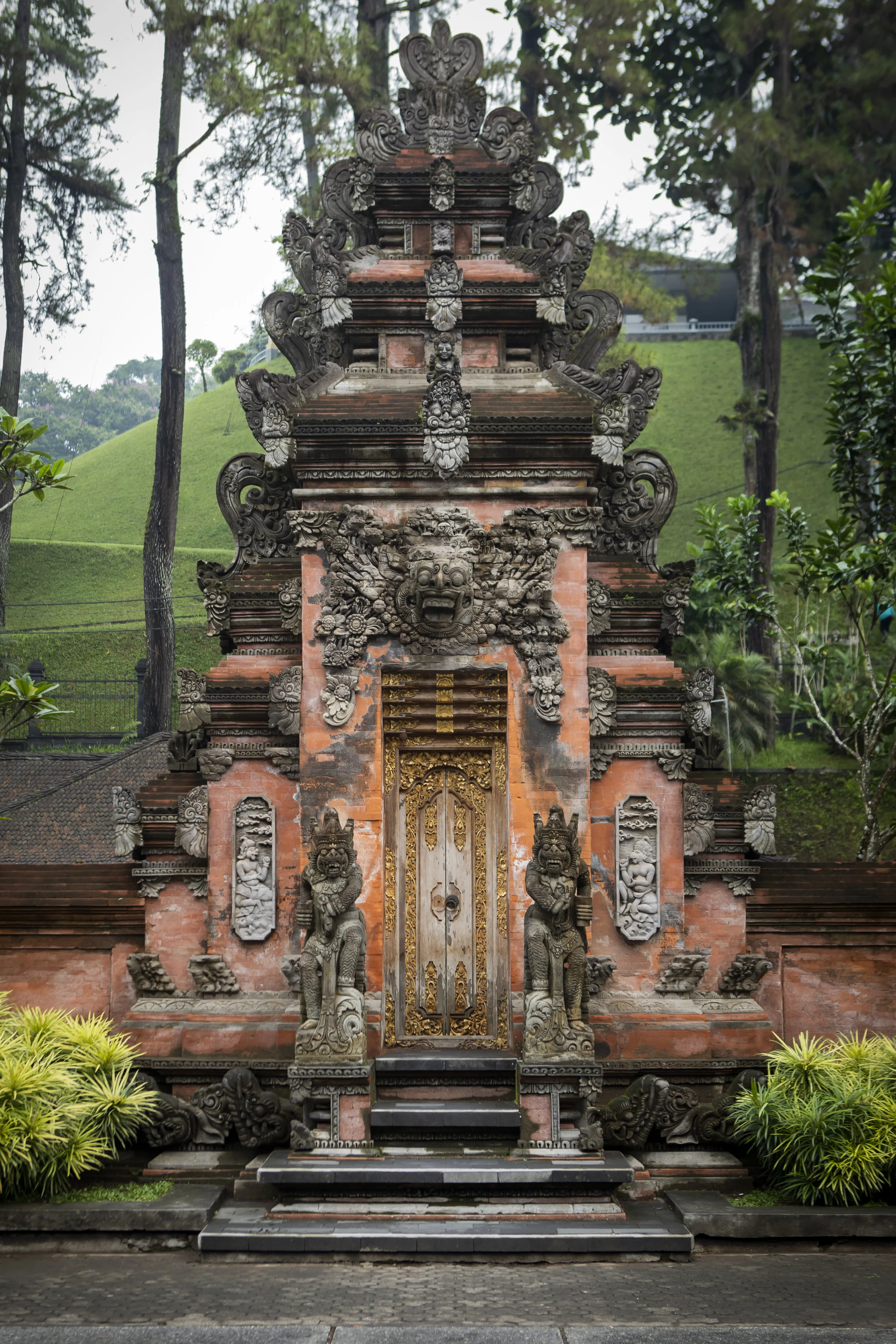 BALI — PURA TIRTA EMPUL