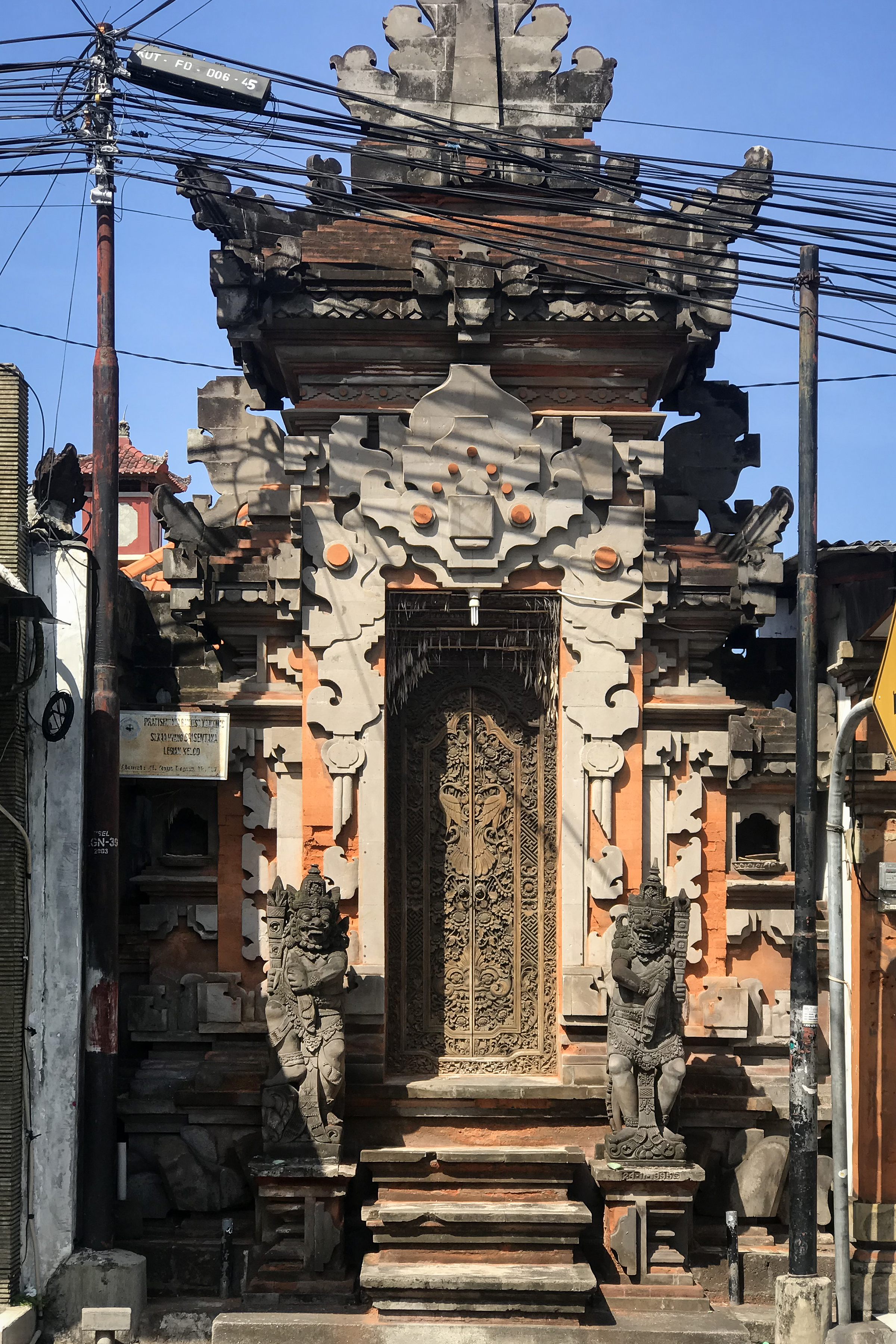 BALI — KUDA STREET TEMPLE