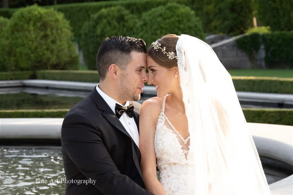 Photography: Fine Art NY Venue: Oheka Castle Hair: Tiffany Joy Designs Makeup: Christie Puccio & Elizabeth Aiello