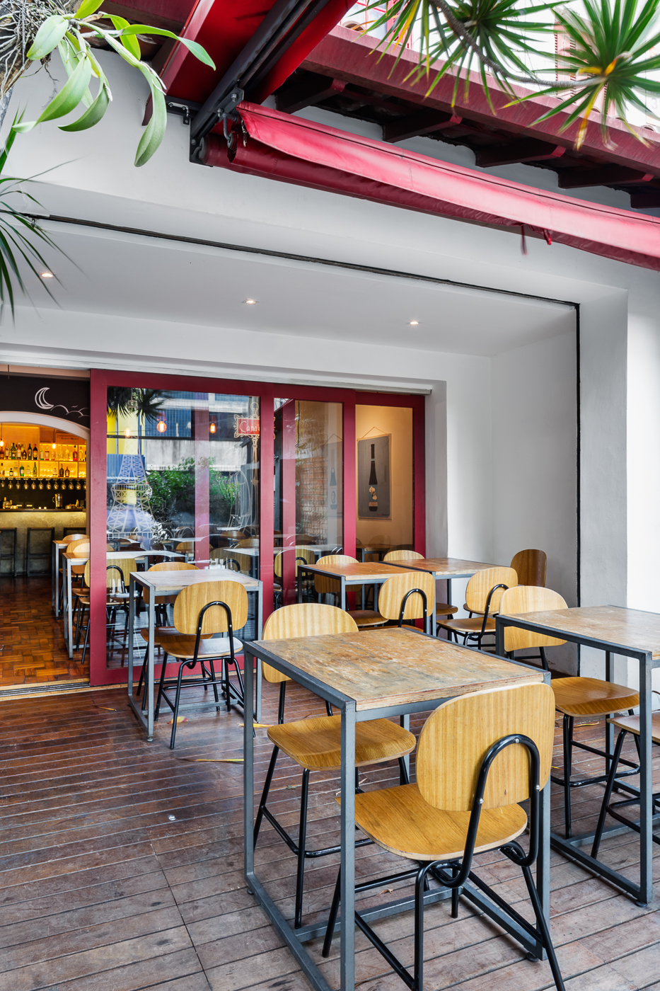 16332-lioz-bar-0354-web.jpg