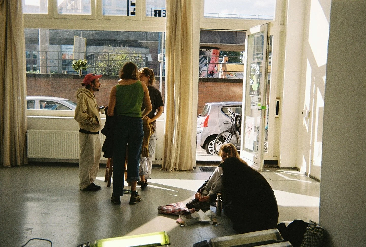 From our open studio last month
Pictures by Emma @studio.massana

PART 2

With @studio.massana (Emma Van Mol) @rifkalevy (Rebecca Levy) @ghislain_amar (Ghislain Amar) and @manonmalan (Manon Malan)

19,20,21 September 2025