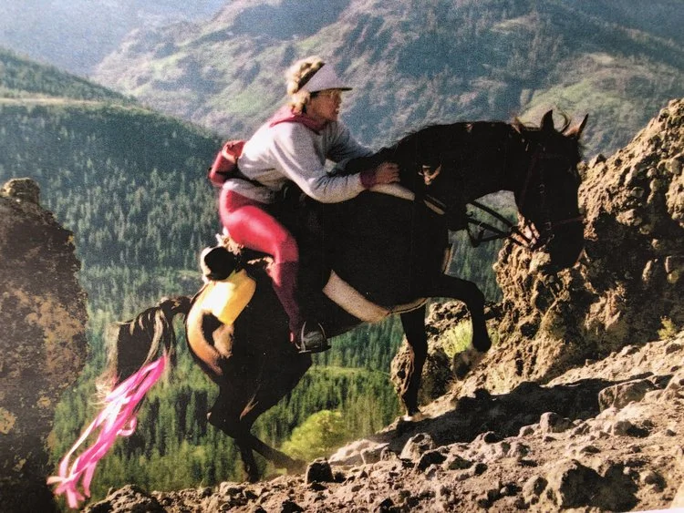 Karen Nelson riding Rapunzaal in the 1995 Tevis Cup