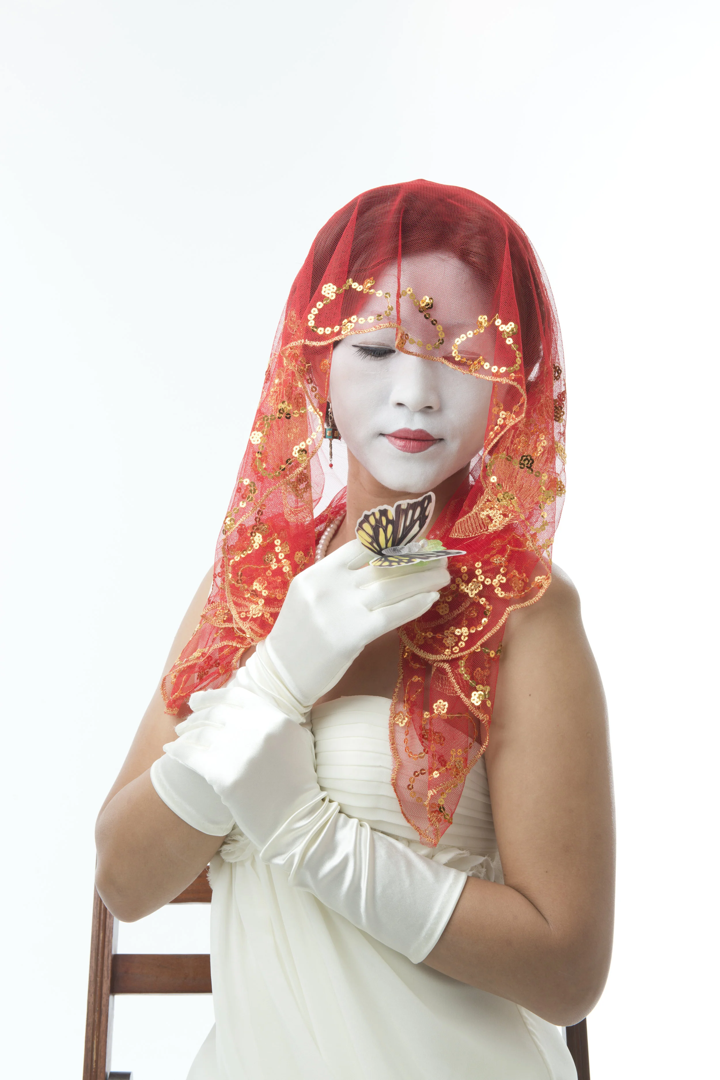 "Homeless Bride", photo credit: Dominic DiPaolo