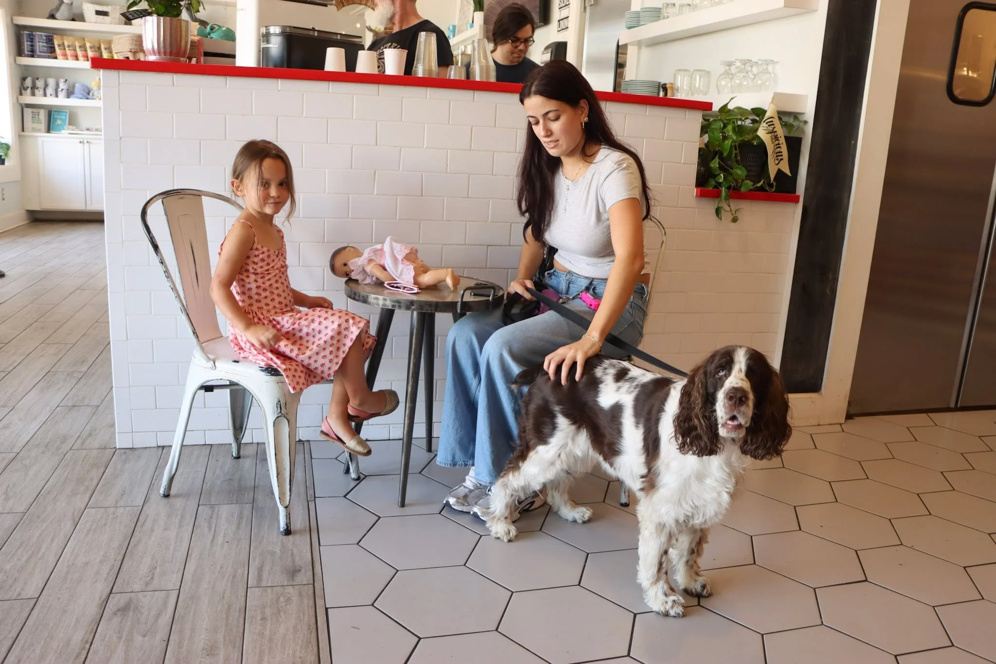 Come enjoy this beautiful warm day with us! Whether it&rsquo;s a pick-me-up latte, a sweet treat, or just a cozy spot to relax, Henny Penny is the perfect place for you and your little ones.

#FamilyFriendlySavannah #HennyPennyCafe #CoffeeWithFriends