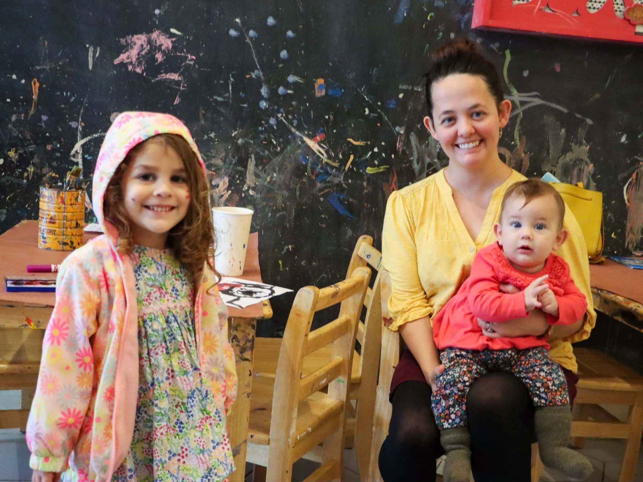 Warm smiles, cozy vibes. ❄️☕
There&rsquo;s nothing better than family time with a cup of comfort on a chilly day.
Stop by and make your winter moments sweeter at Henny Penny! 💙
#HennyPennyCafe #SavannahCoffee #NewYearsVibes #CoffeeLovers