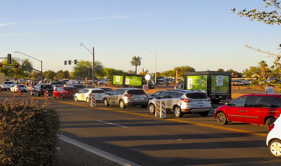 taylor-swift-concert-reputation-mobile-billboard-advertising-truck.jpg