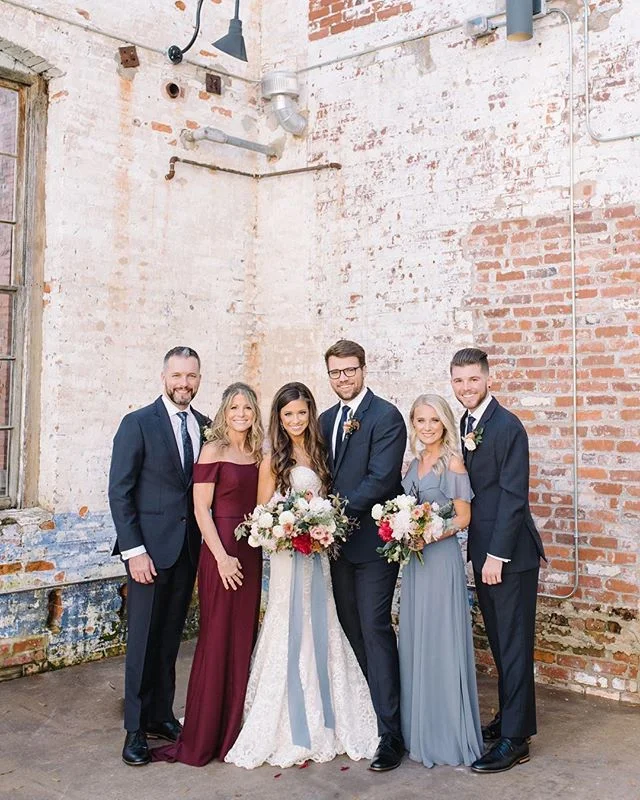 We&rsquo;ll provide the patio...you provide 6 perfectly photogenic people!! {how is this even possible?!} Honored for our venue to be blessed with so much BEAUTY!
.
.
.
#theengineroomga #monroega #industrialchicwedding #weddingvenue #brideandgroom #gawedding #patiowedding #beautifulpeople