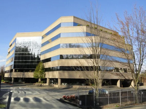 island corporate center exterior.jpg