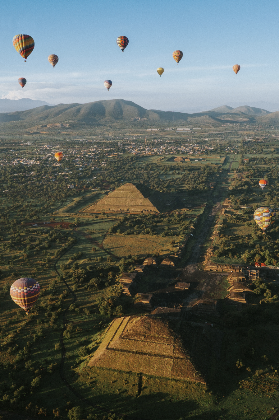 Teotihuacan Views - small.png