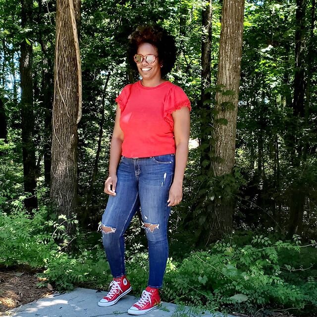 Anyway, Breonna Taylor.
.
.
.
.
#wedemandjustice #breonnataylor #justiceforbreonnataylor #glasses #glassesgirl #chucks #inmyconverse #naturallyme #over40 #PhD #thisiswhatascientistlookslike #biomedicalscience #womeninstem #lifebalance #TiaLou