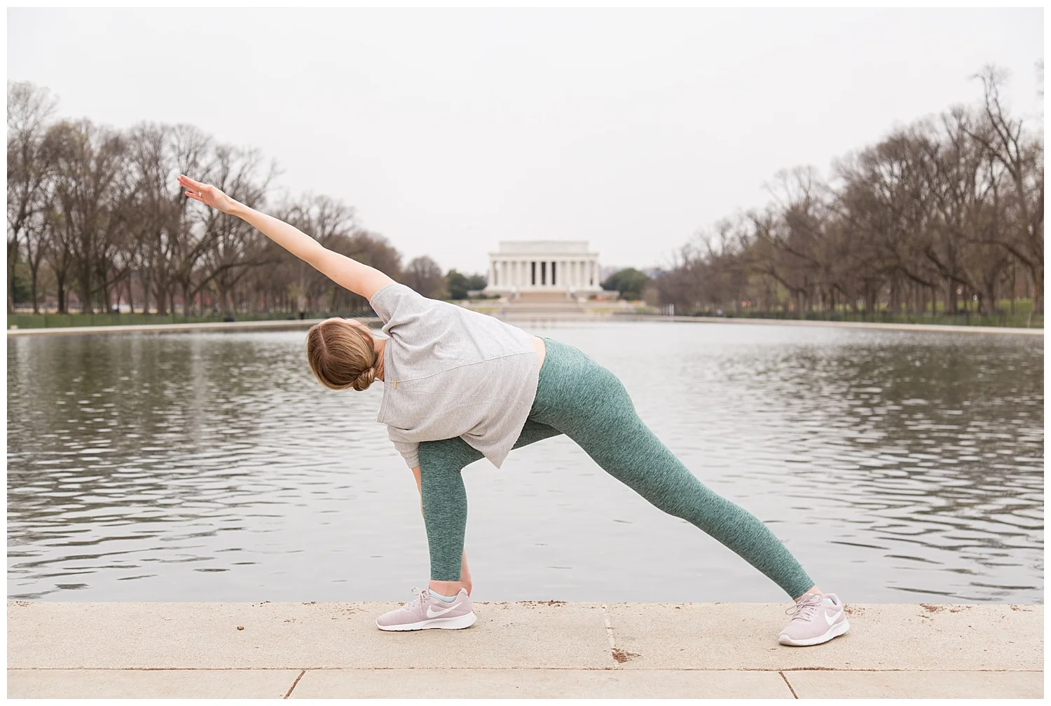 emily-belson-photography-yoga-monuments-jessica-01.jpg