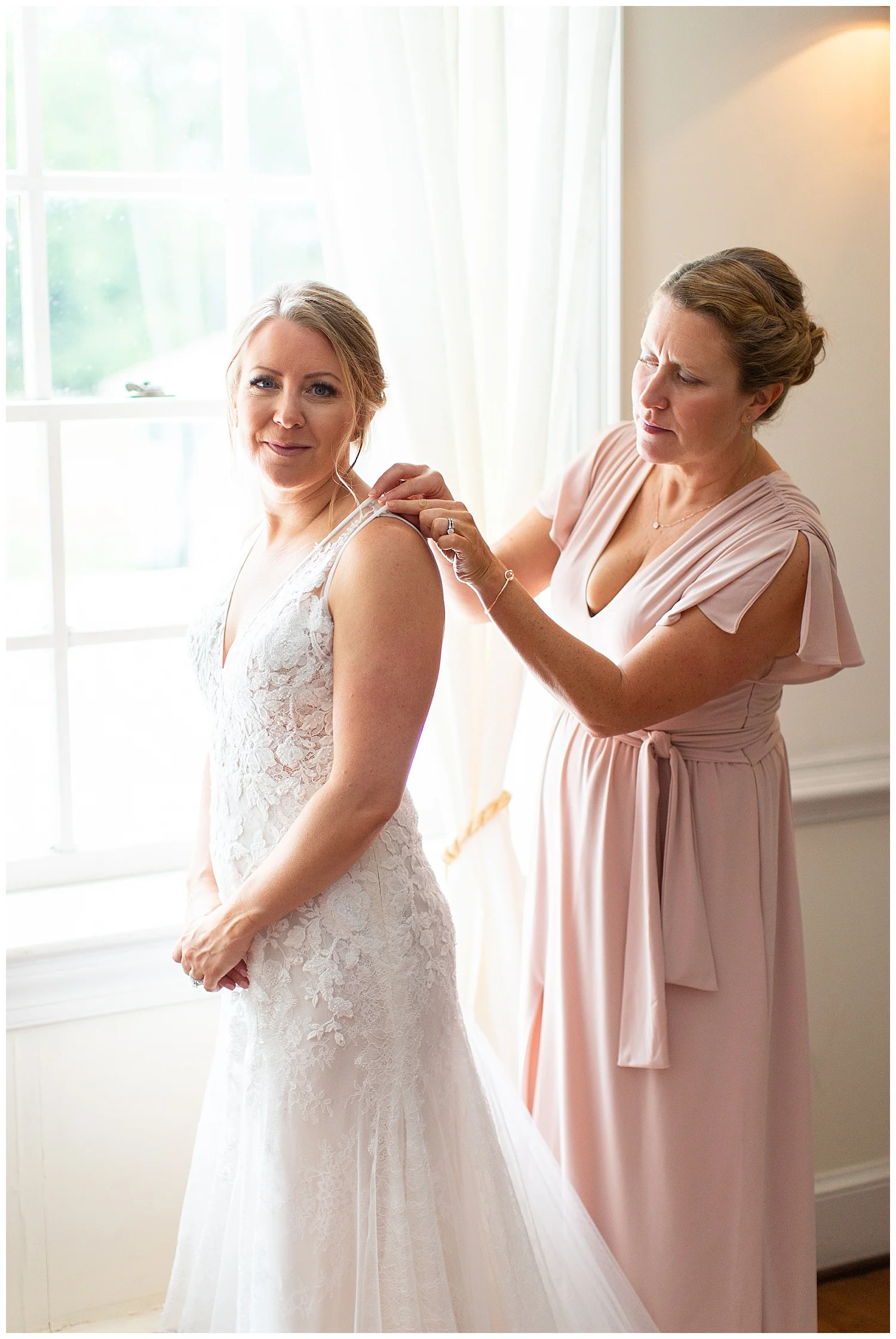stone-manor-country-club-wedding-emily-belson-photography-12.jpg