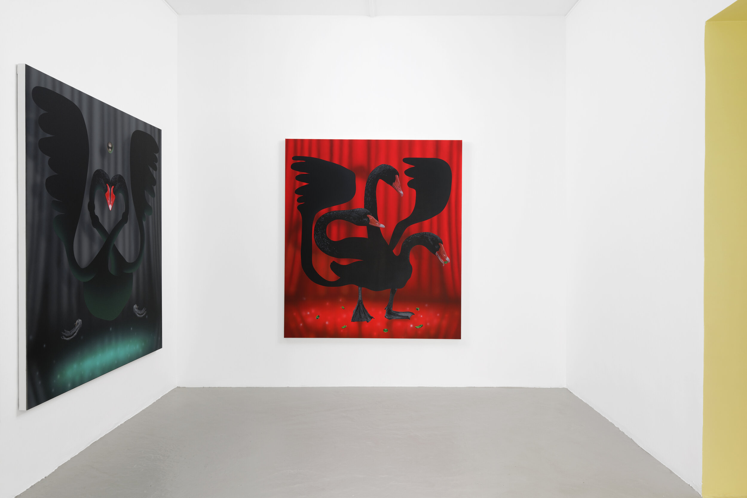 'Black Swan' at Semiose, Paris ('Swallow' and 'Omen')