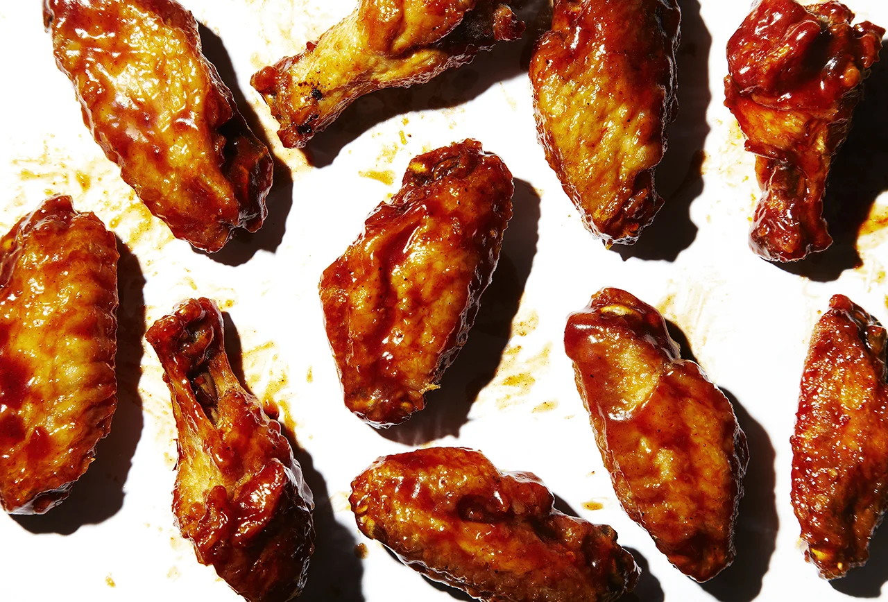 Buffalo Wild Wings | Paul Sirisalee