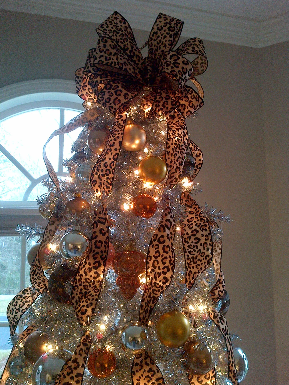 Animal x mas tree.JPG