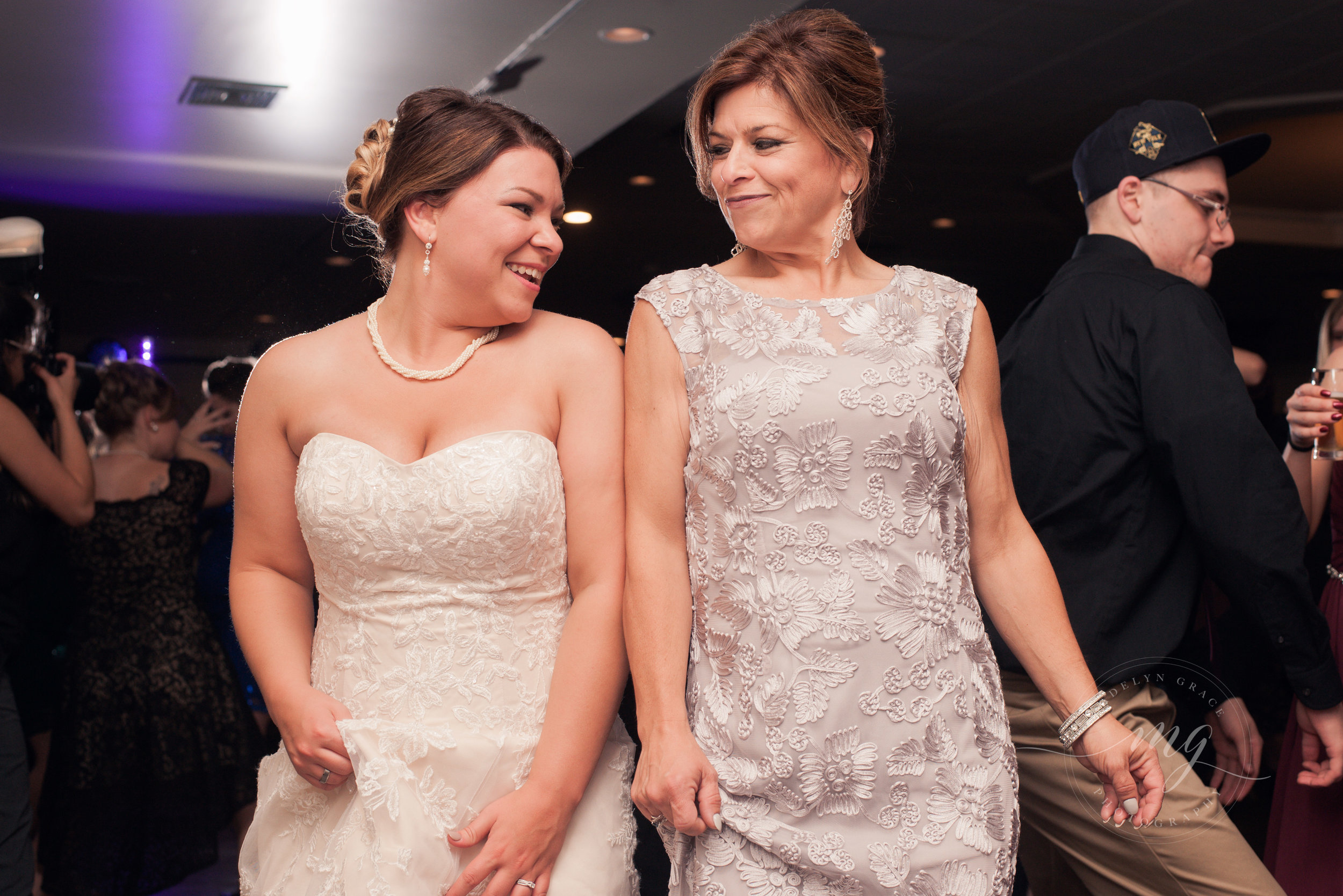 mother-daughter-dance-park-place-dearborn.jpg