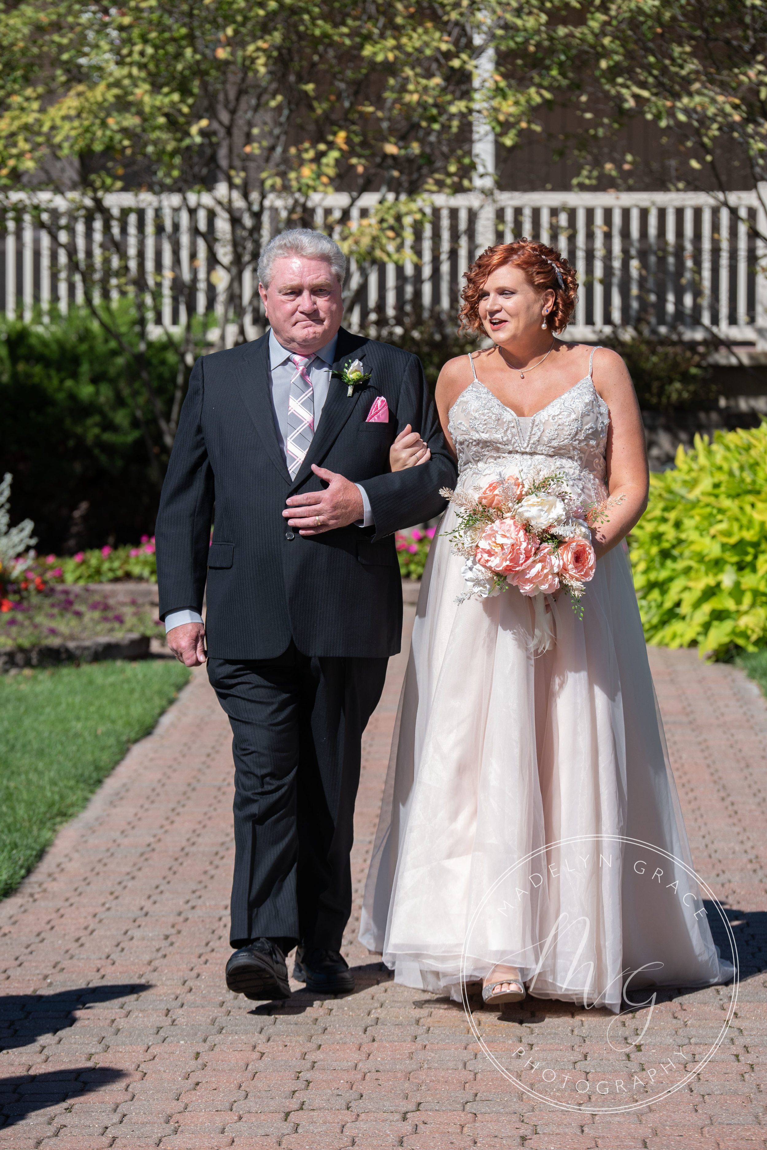 Hawk_hallow_bath_michigan_wedding_madelyn_grace_photography.jpg