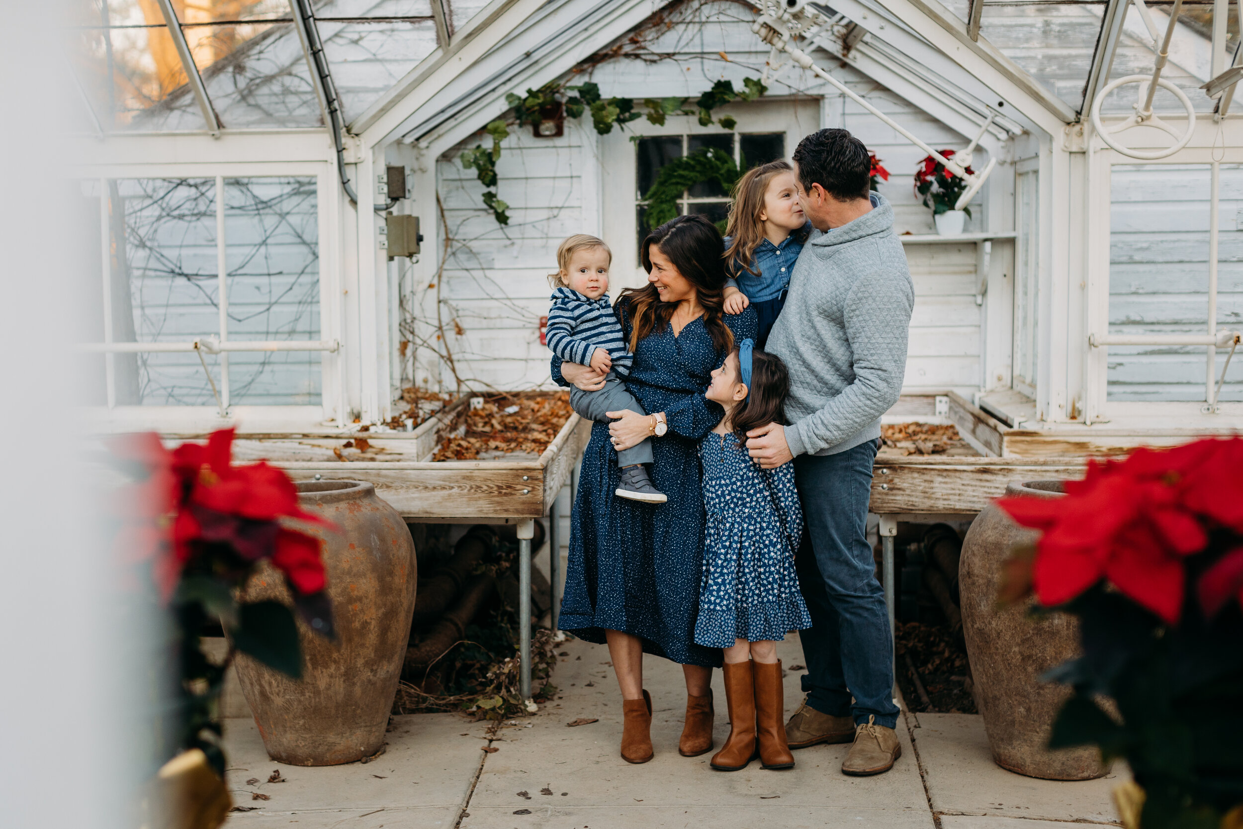 Greenhouse Photography sessions _ Desiree Hoelzle Photography