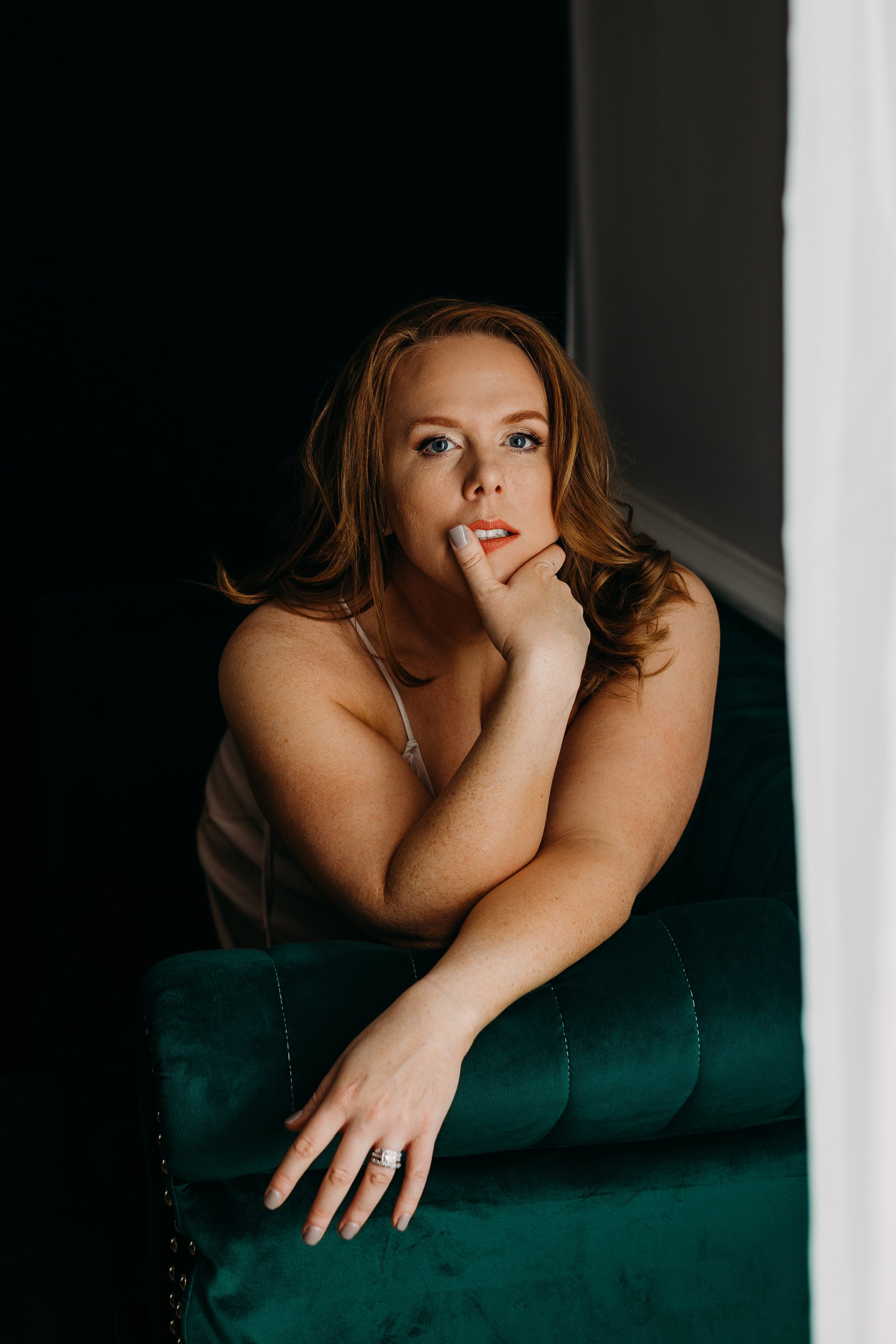 Yardley Boudoir Photographers _ Desiree Hoelzle Photography