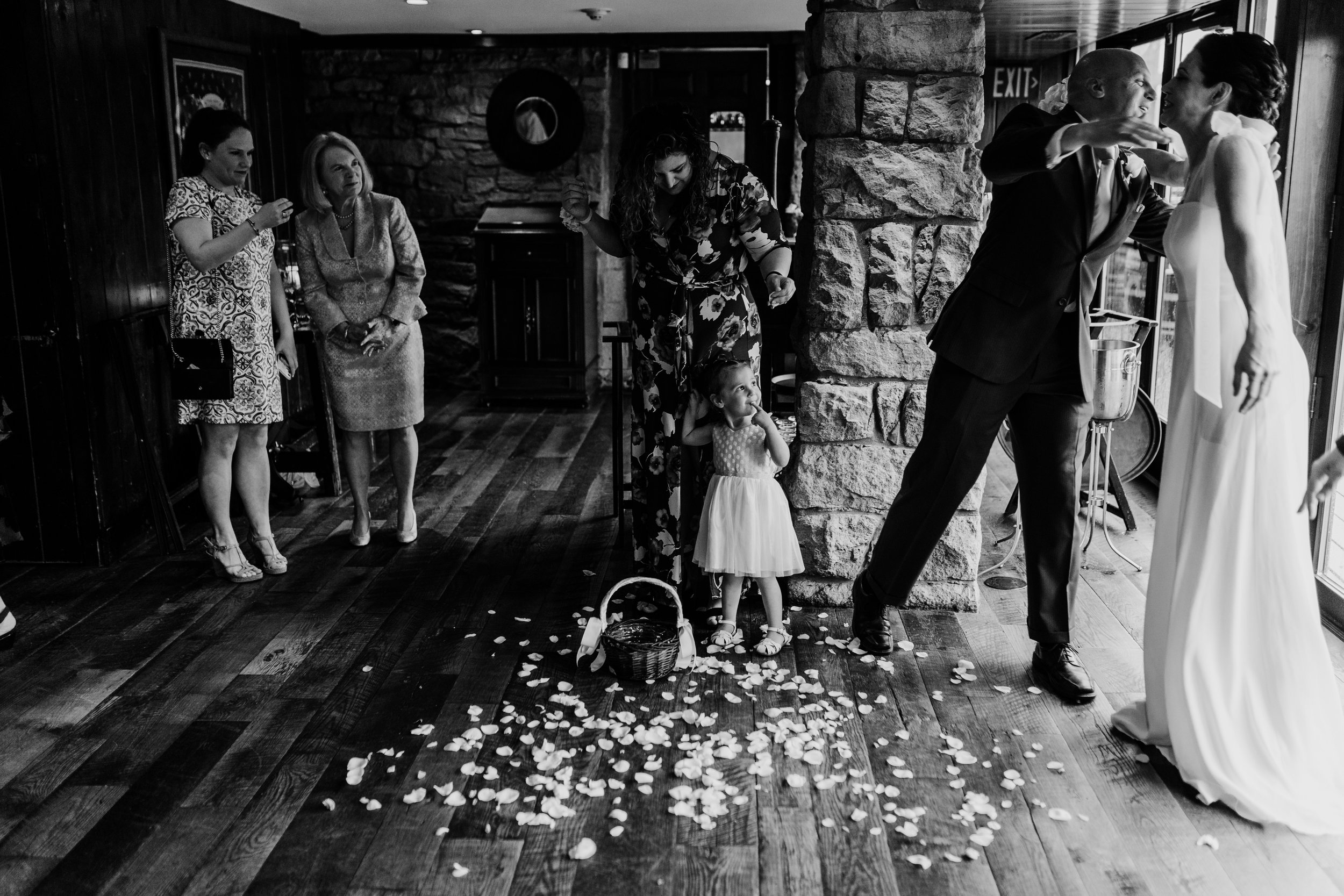 Bucks County PA Wedding Photographer _ Desiree Hoelzle Photography 