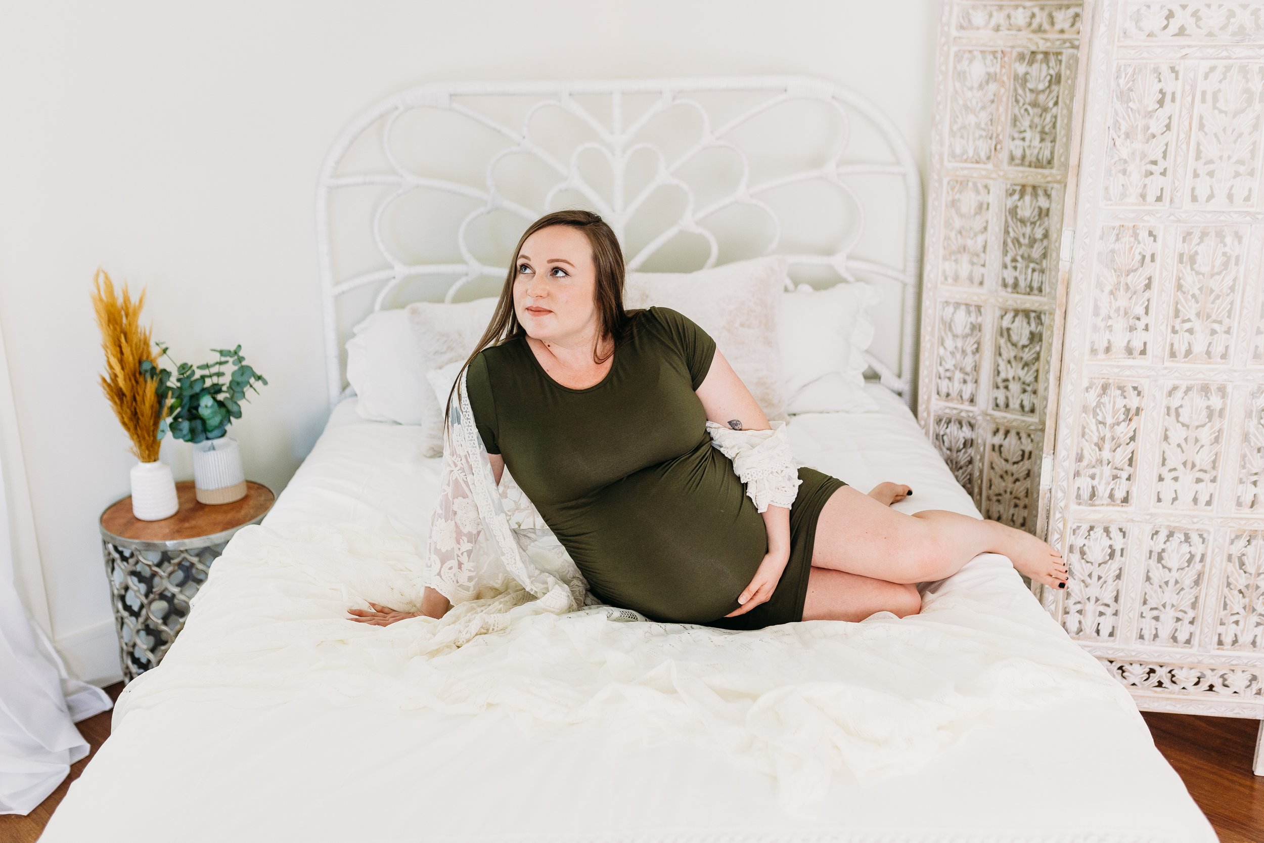 maternity photographers in bucks county PA _ Desiree Hoelzle Photography