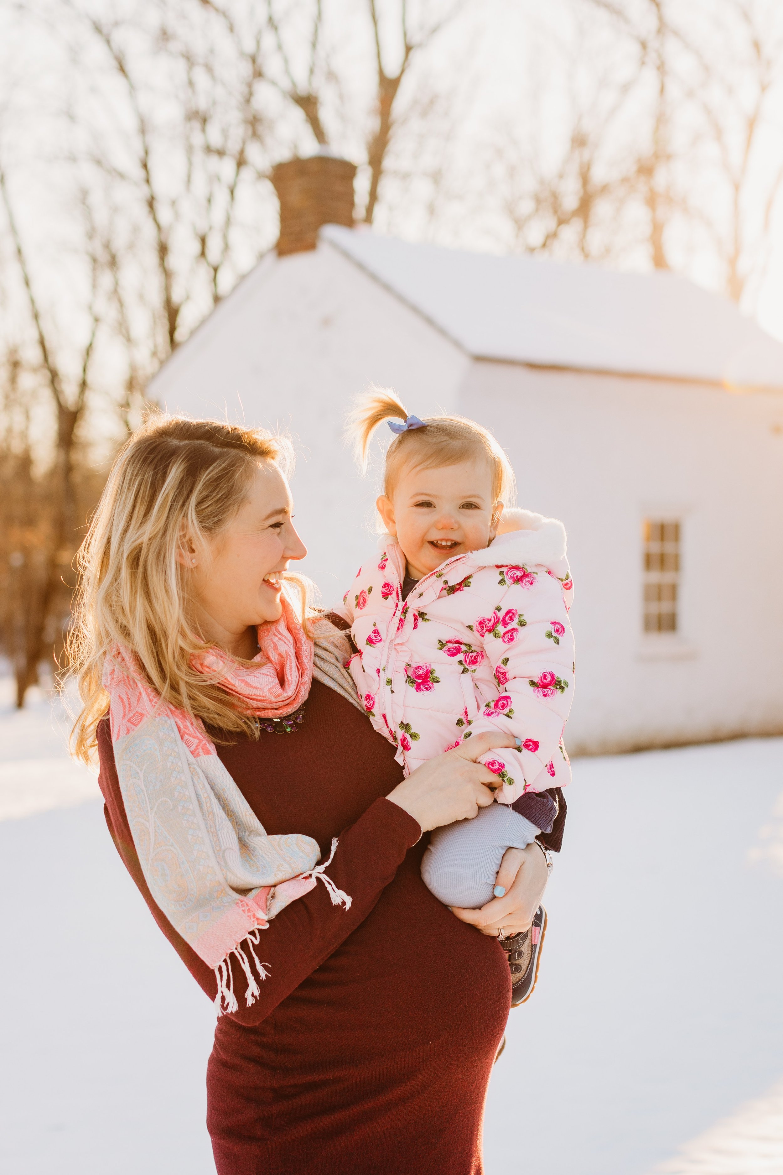 maternity photographers in bucks county PA _ Desiree Hoelzle Photography