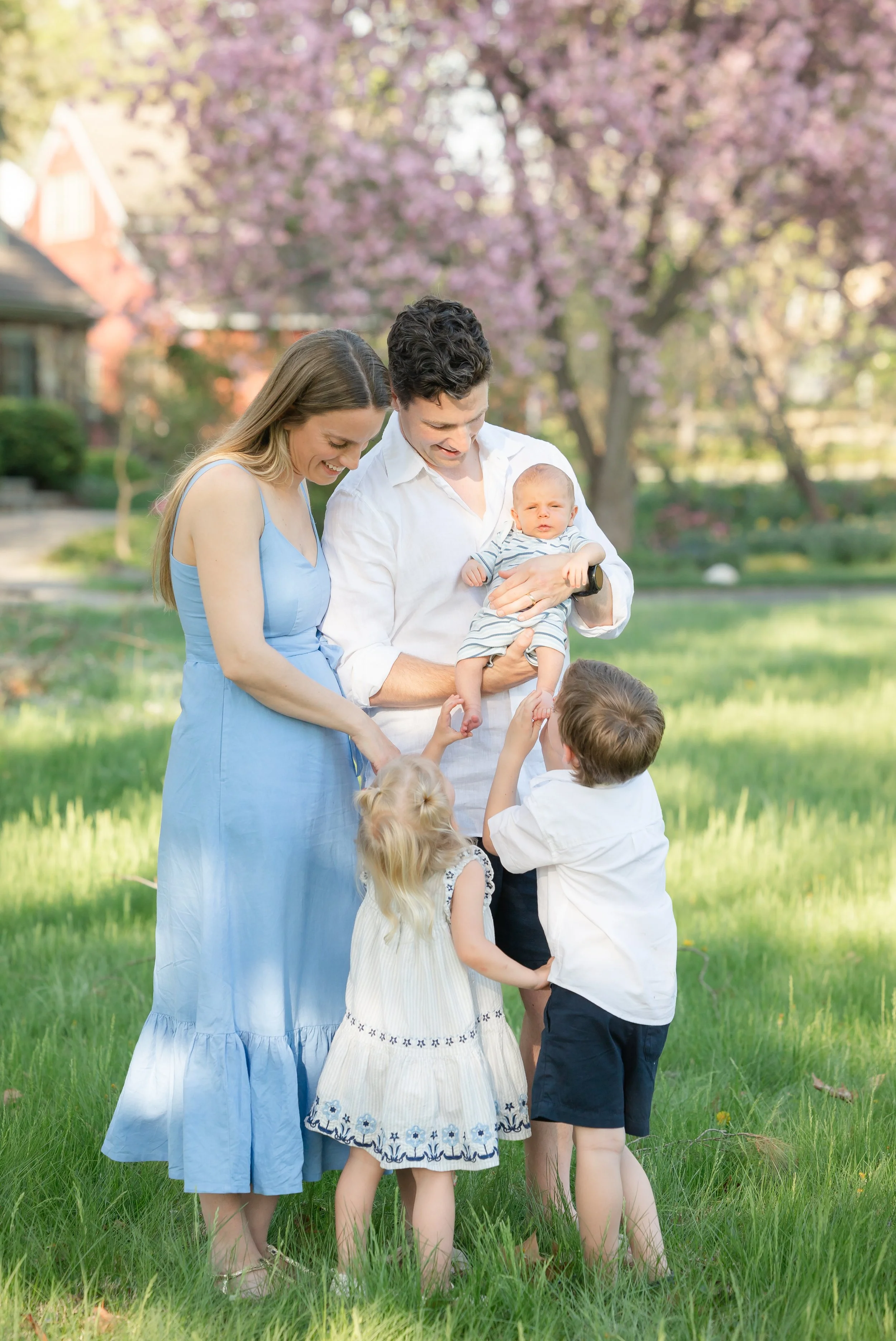 Outdoor family newborn photoshoot