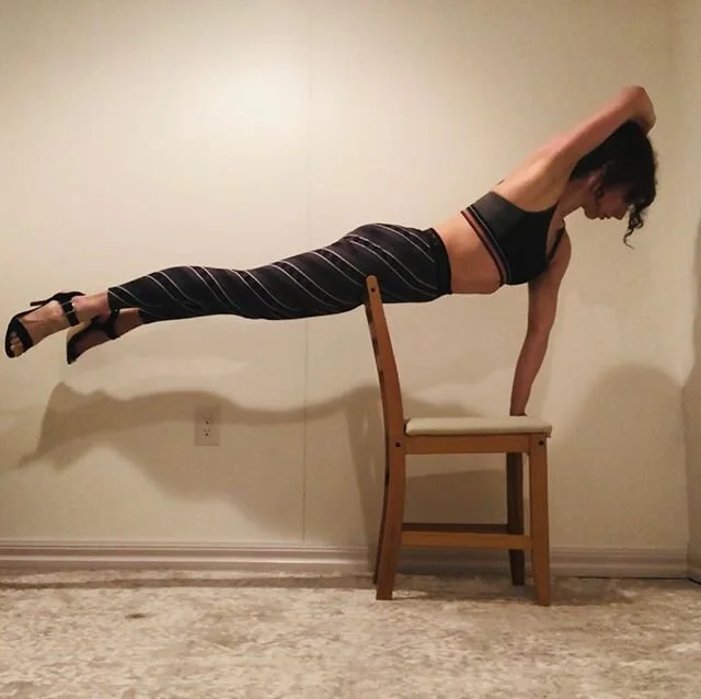 At the end of a crap day you still get your ass up &amp; fly on a chair in heels because you&rsquo;re #strongaf 💋
Day 28 #sumfurloughfun is #chairflyer Host: @sumchickiebum
#igpolechallenge #polefun #polelove #positivity #zerofucksgiven #beauty #str