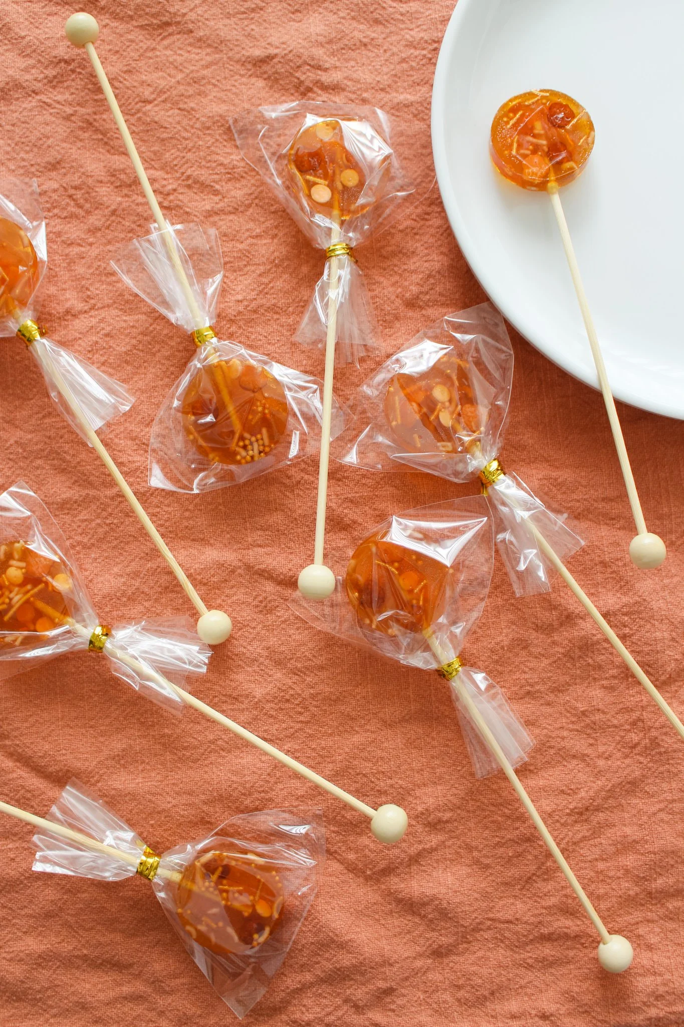 How to Make Honey Lollipop Favors — Entertain the Idea