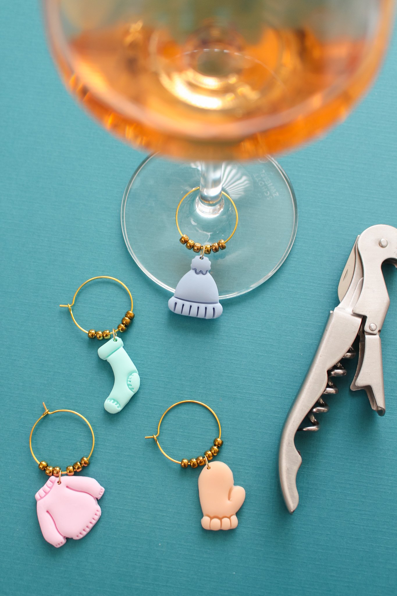 DIY Champagne Party Favors - Fashionable Hostess