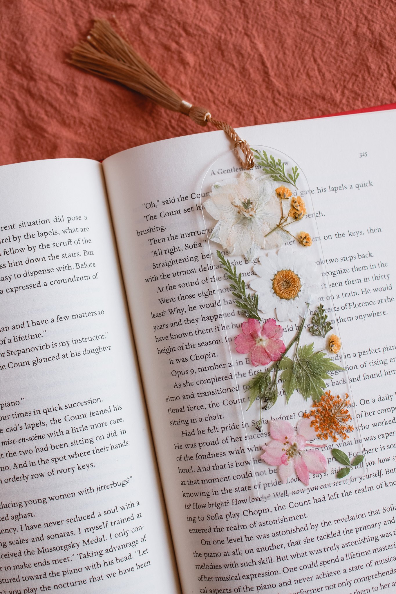 How To Make Pressed Flower Bookmarks - Little Day Out