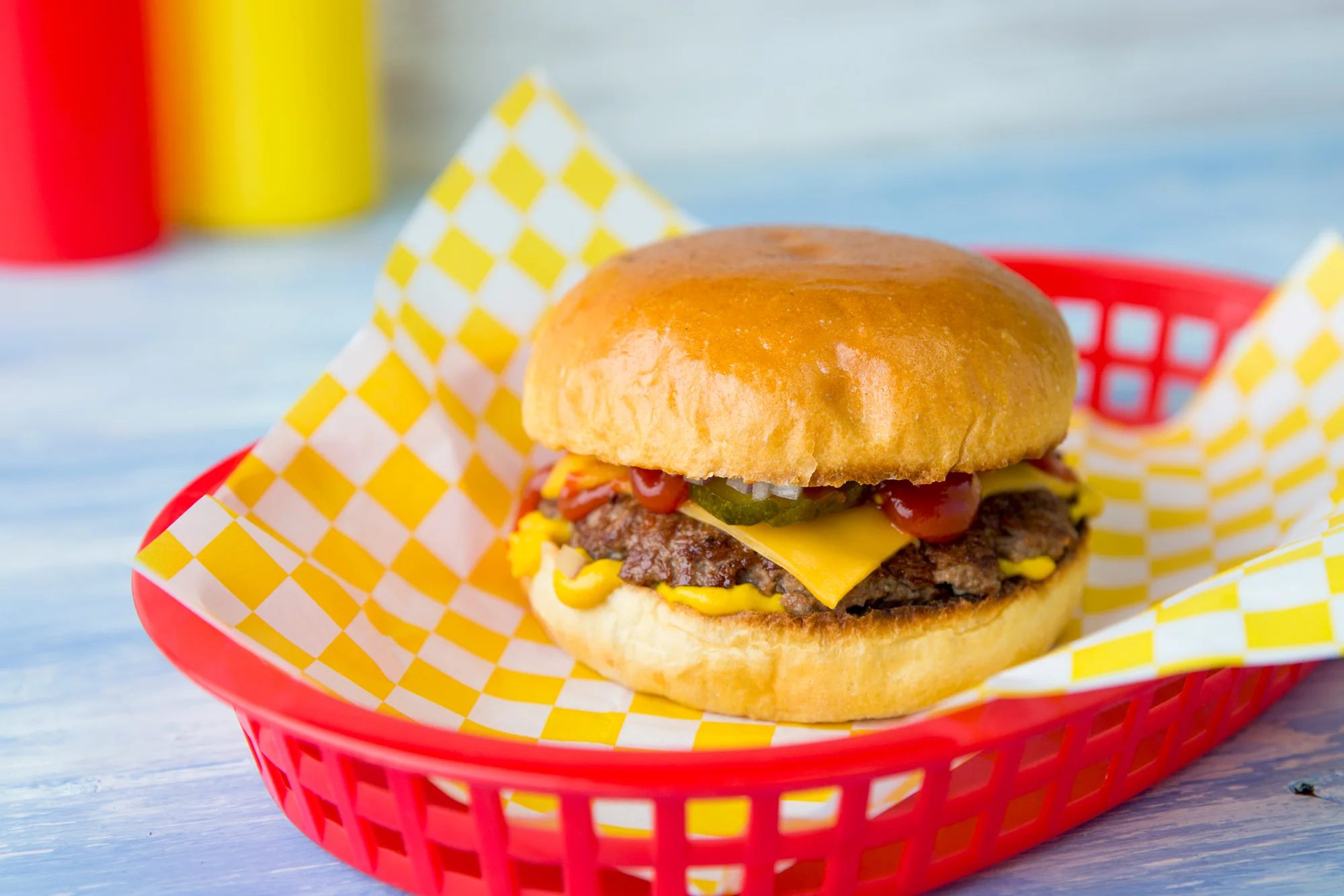 A 'smash' burger. For News.com.au, 2016.